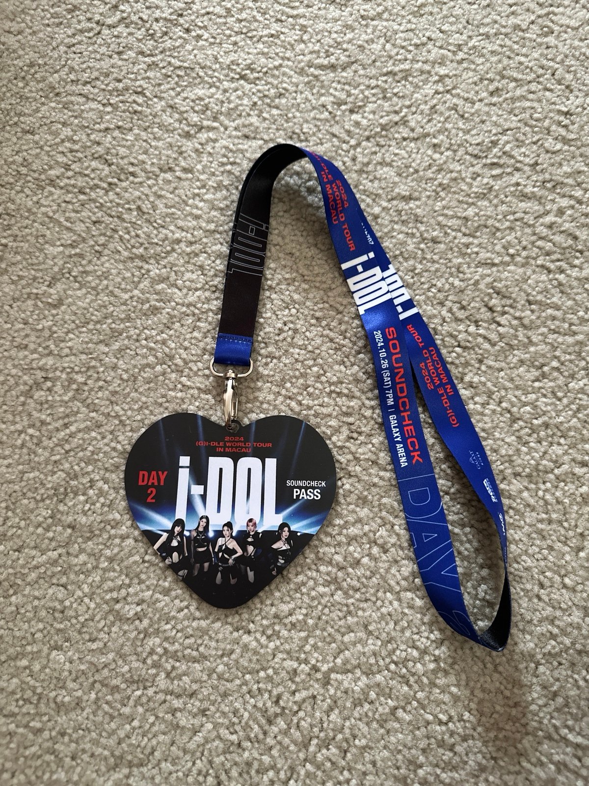 Gidle tour VIP Lanyard
