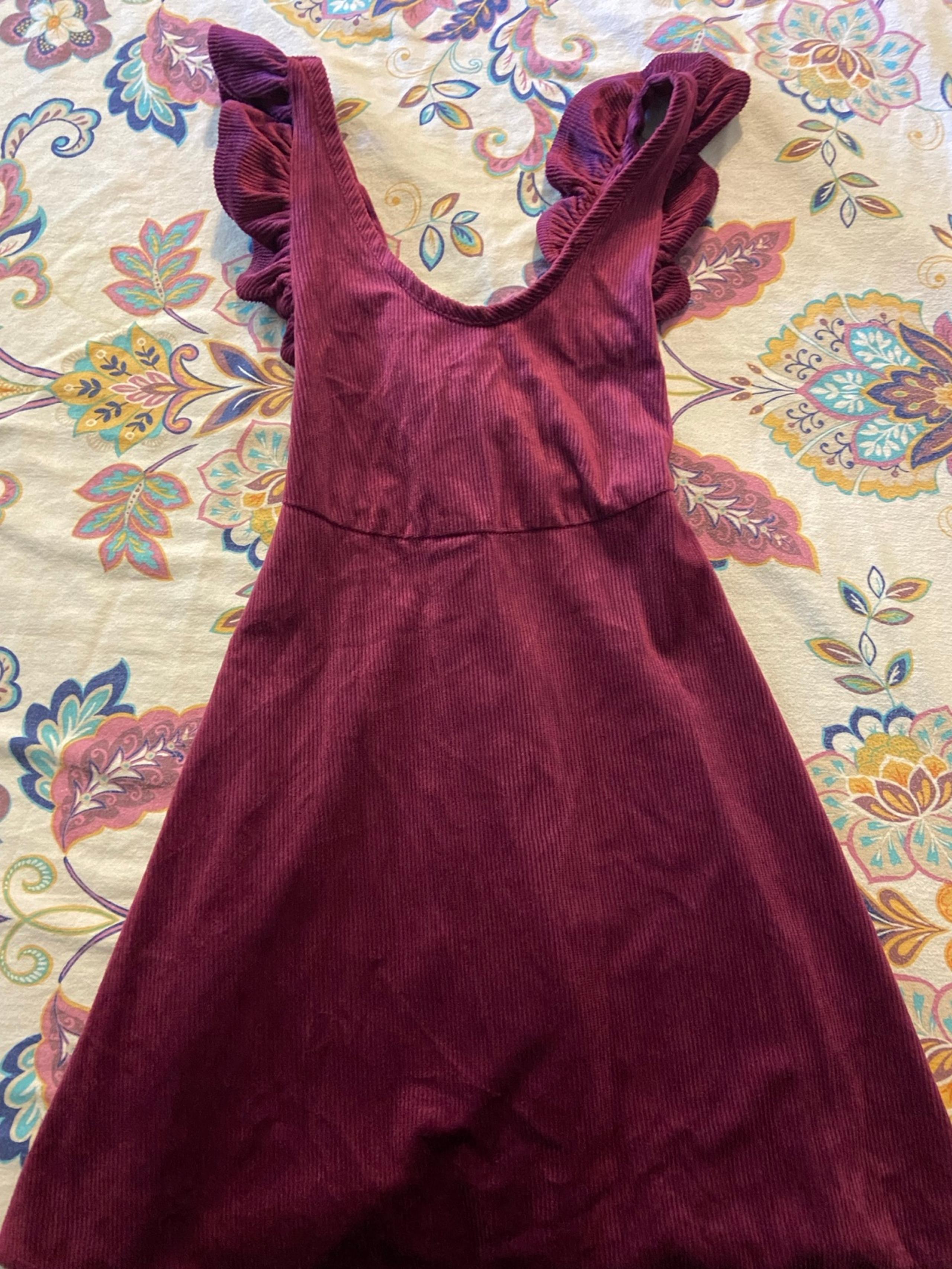 dress burgundy used sizd 6x