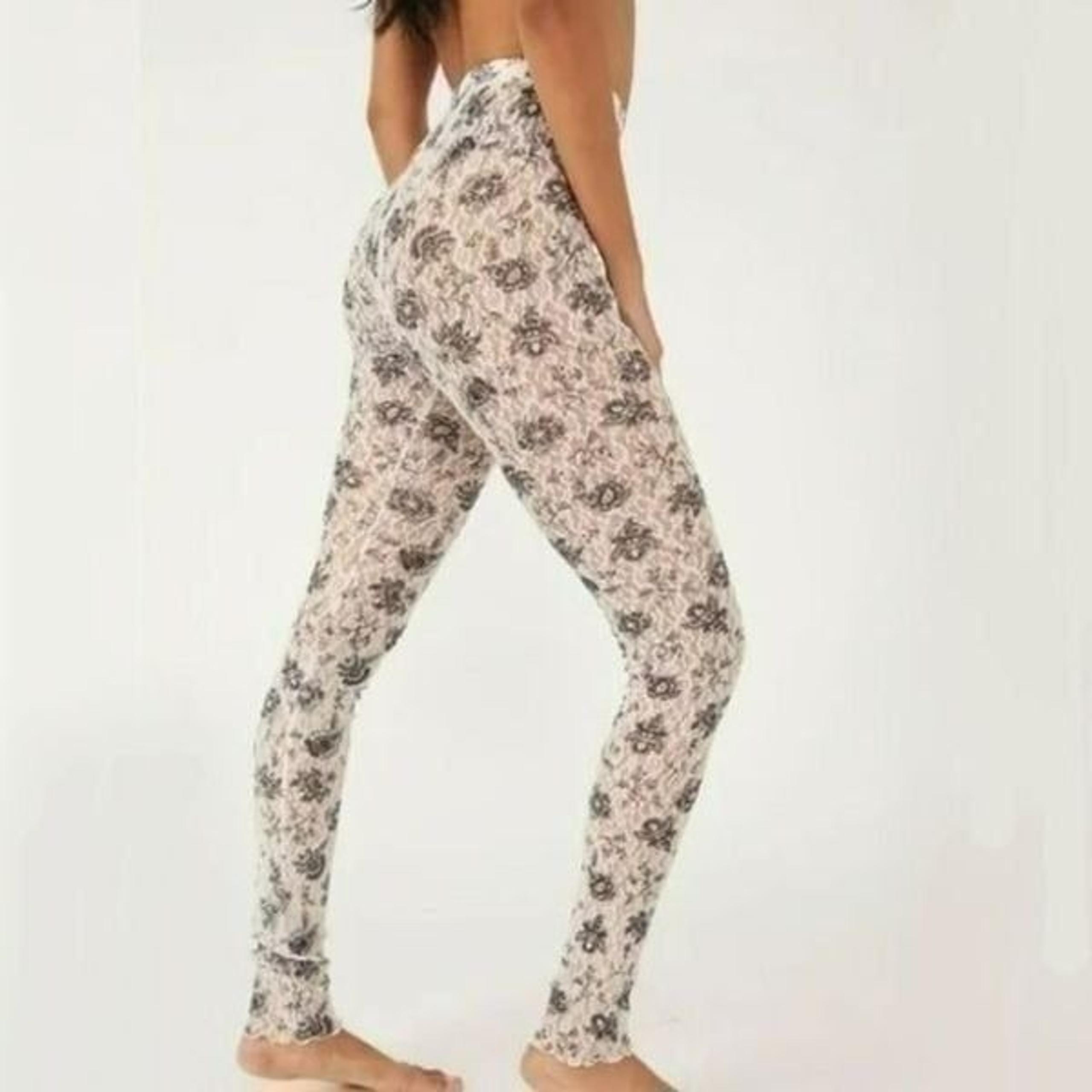 Free People - XS - Women Layered In Lace Floral Legging Ivory Chamoix Combo
