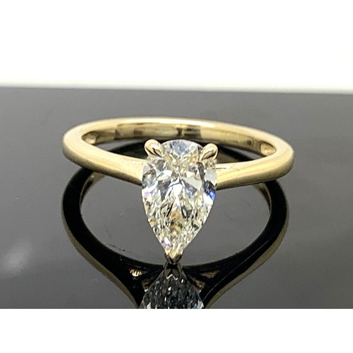 Unique Moments Engagement Ring Lab Grown 1 Carat Diamond 14k Yellow Gold Size 7