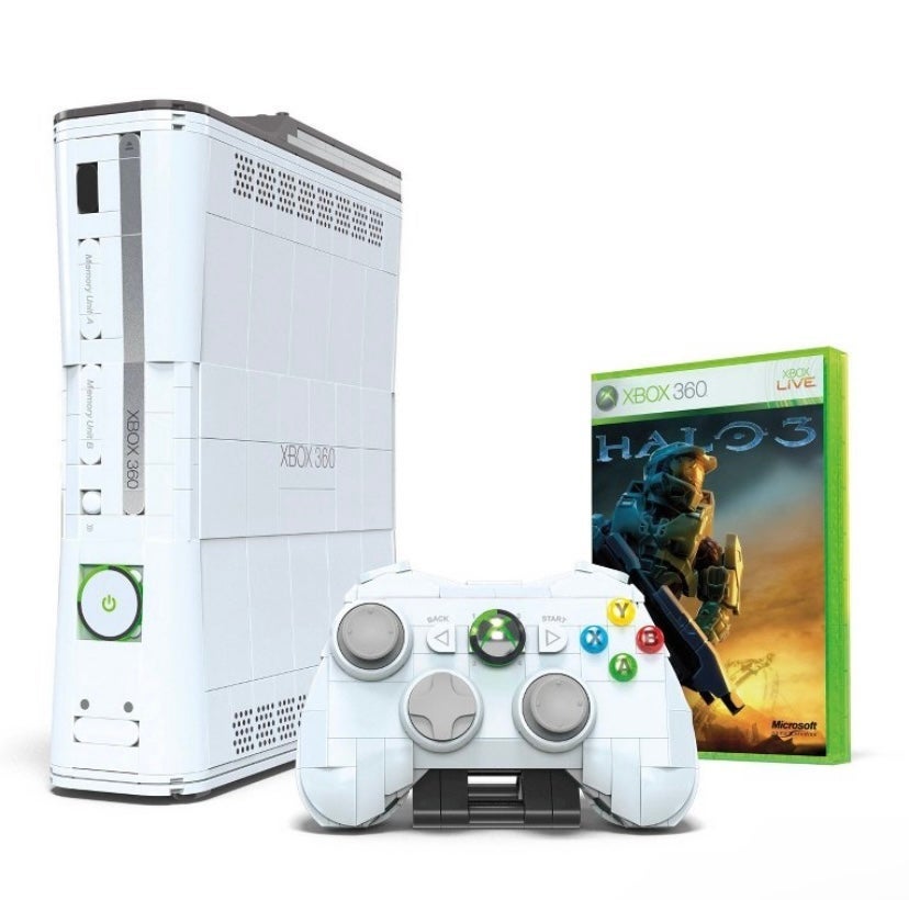 MEGA Showcase Microsoft Xbox 360 Collector Building Set - 1342pcs
