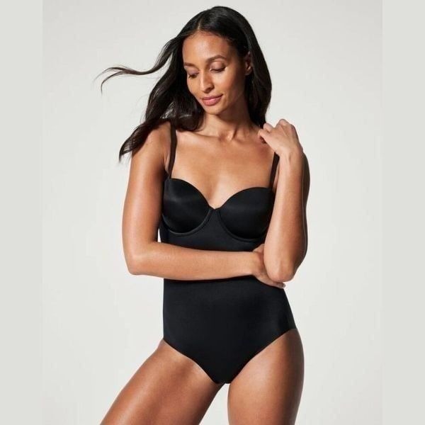 Spanx Suit Your Fancy Strapless Cupped Brief Bodysuit Size Small NWOT 148 MSRP