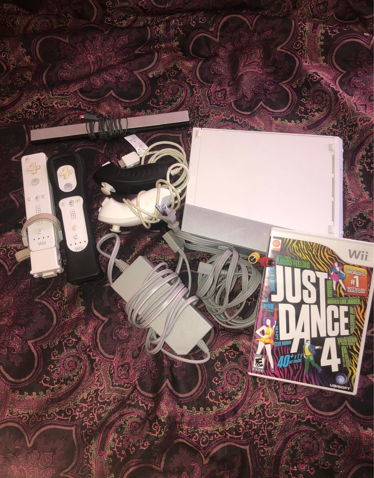 Nintendo Wii Console Bundle