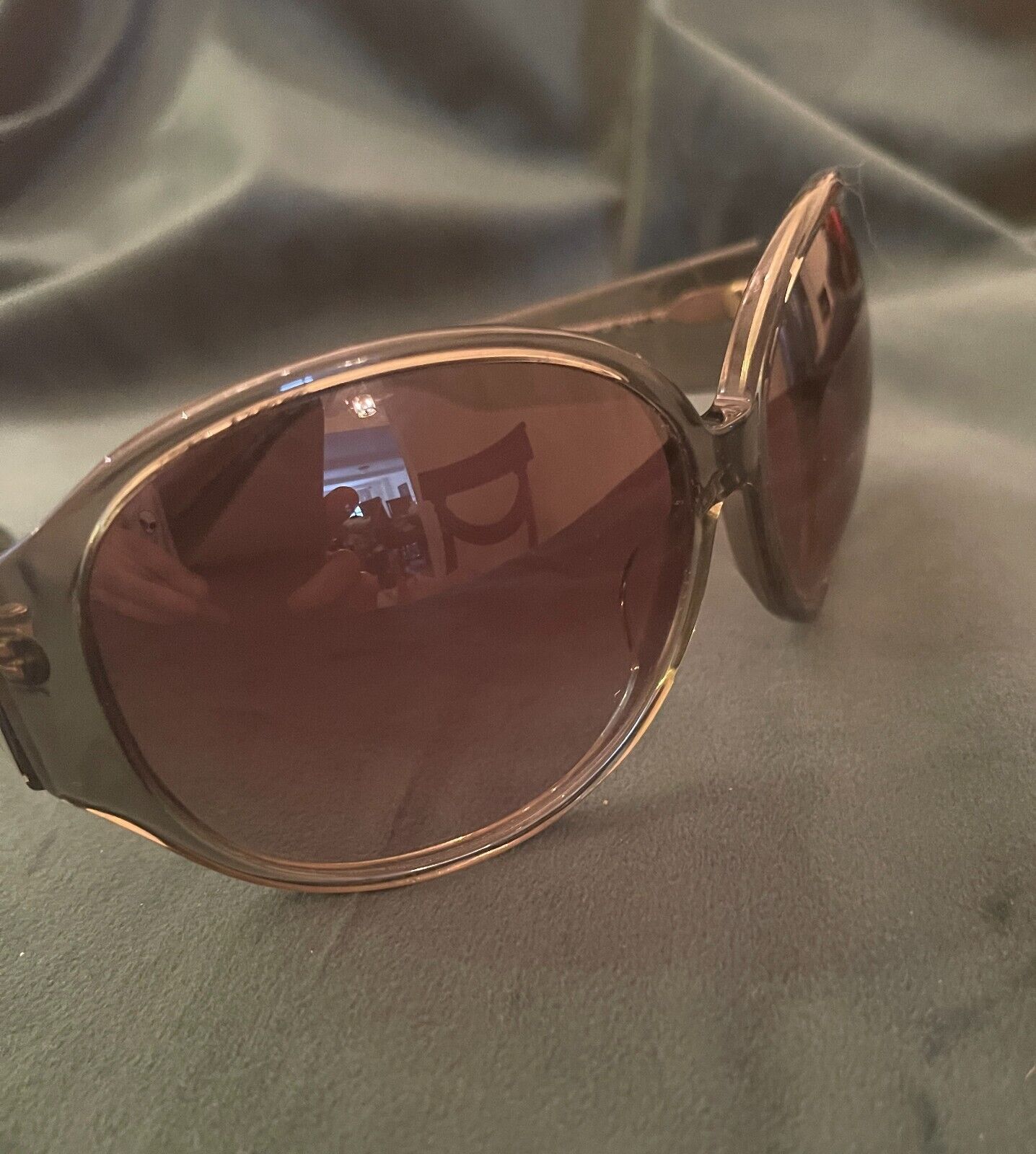 Vera Wang Sunglasses Moss Green Frame Luxury Eyewear