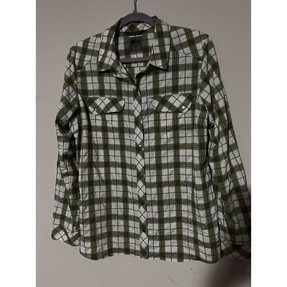 REI Shirt Womens Large Long Sleeve Pockets Snap Front Lightweight Casual Co-Op