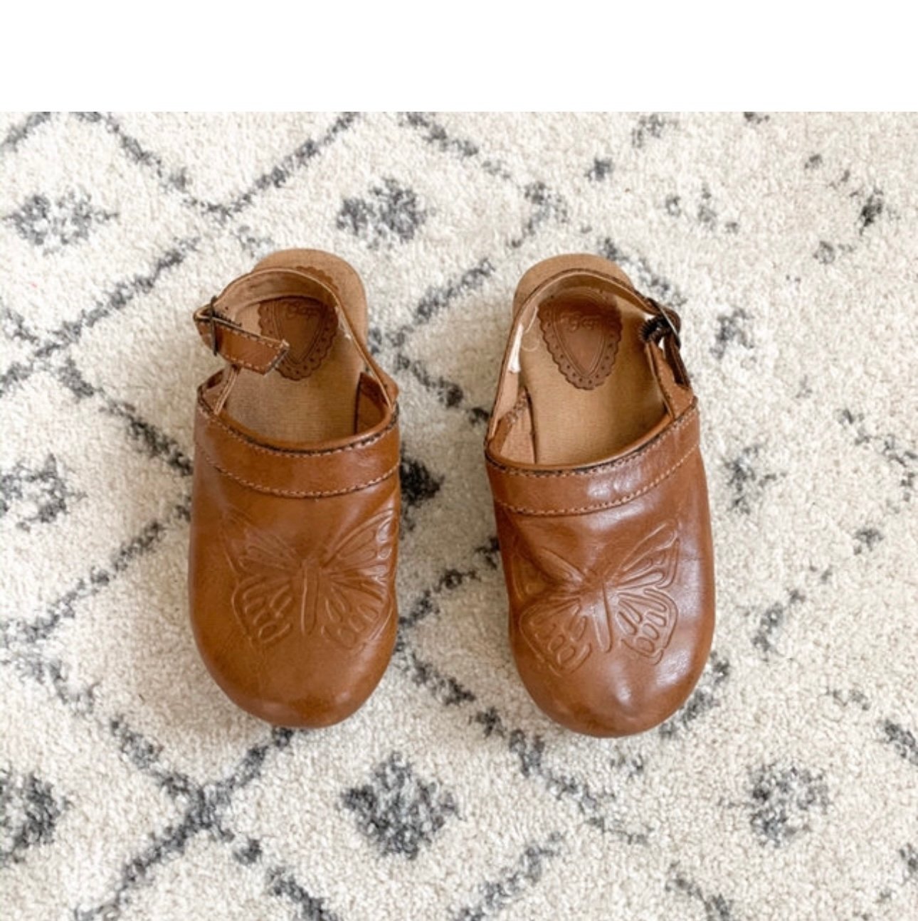 Gap Butterfly Clogs