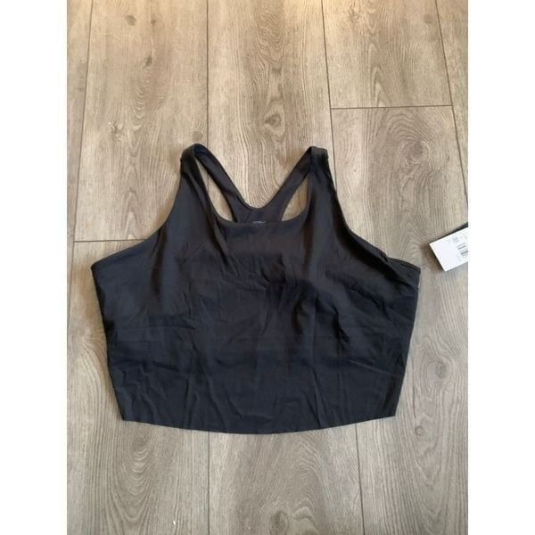 Nike Yoga woman’s crop top very soft with sport bra lining