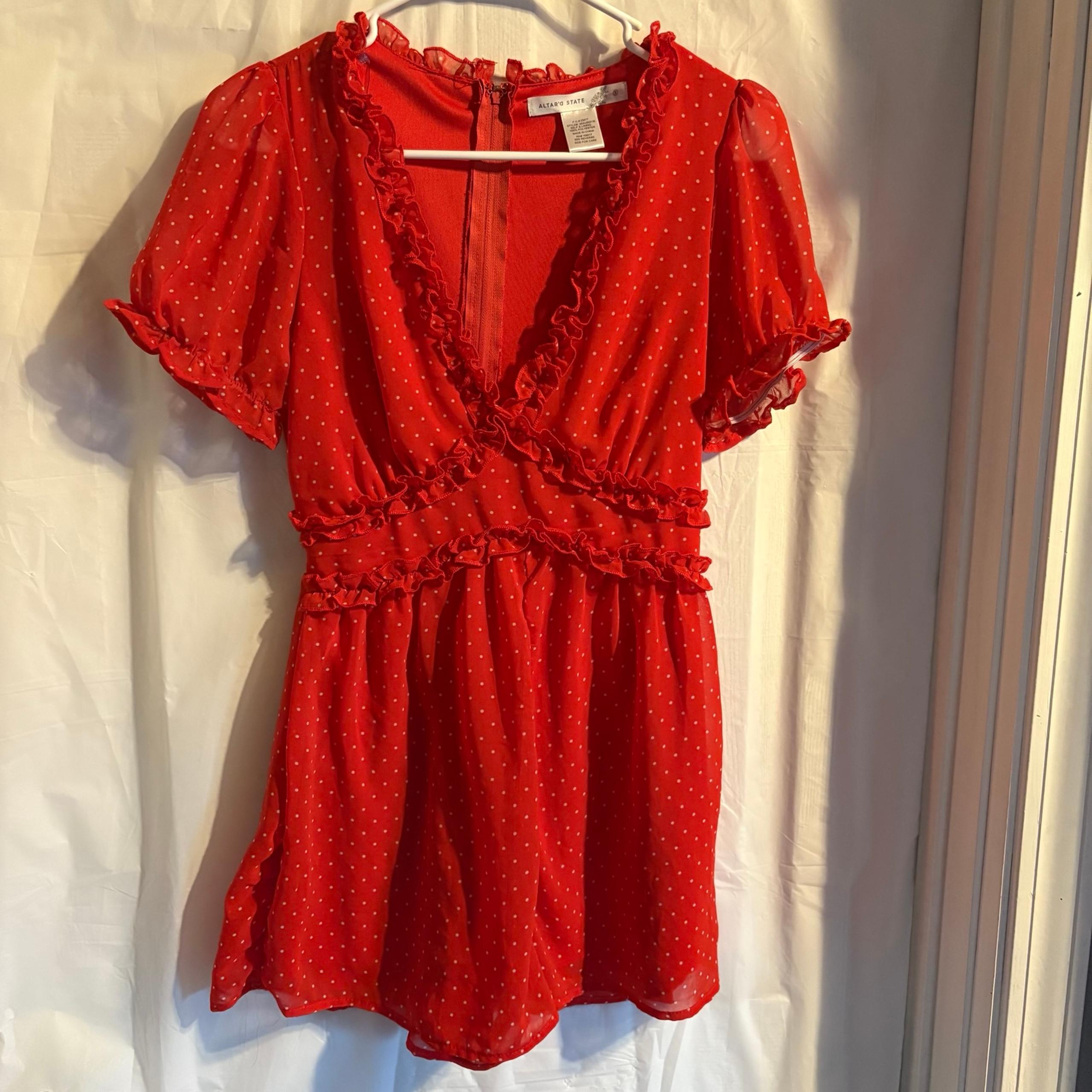 Altar’d State Bowie Romper Women’s Sz Small Red Polka Dot Ruffle Zippered Back