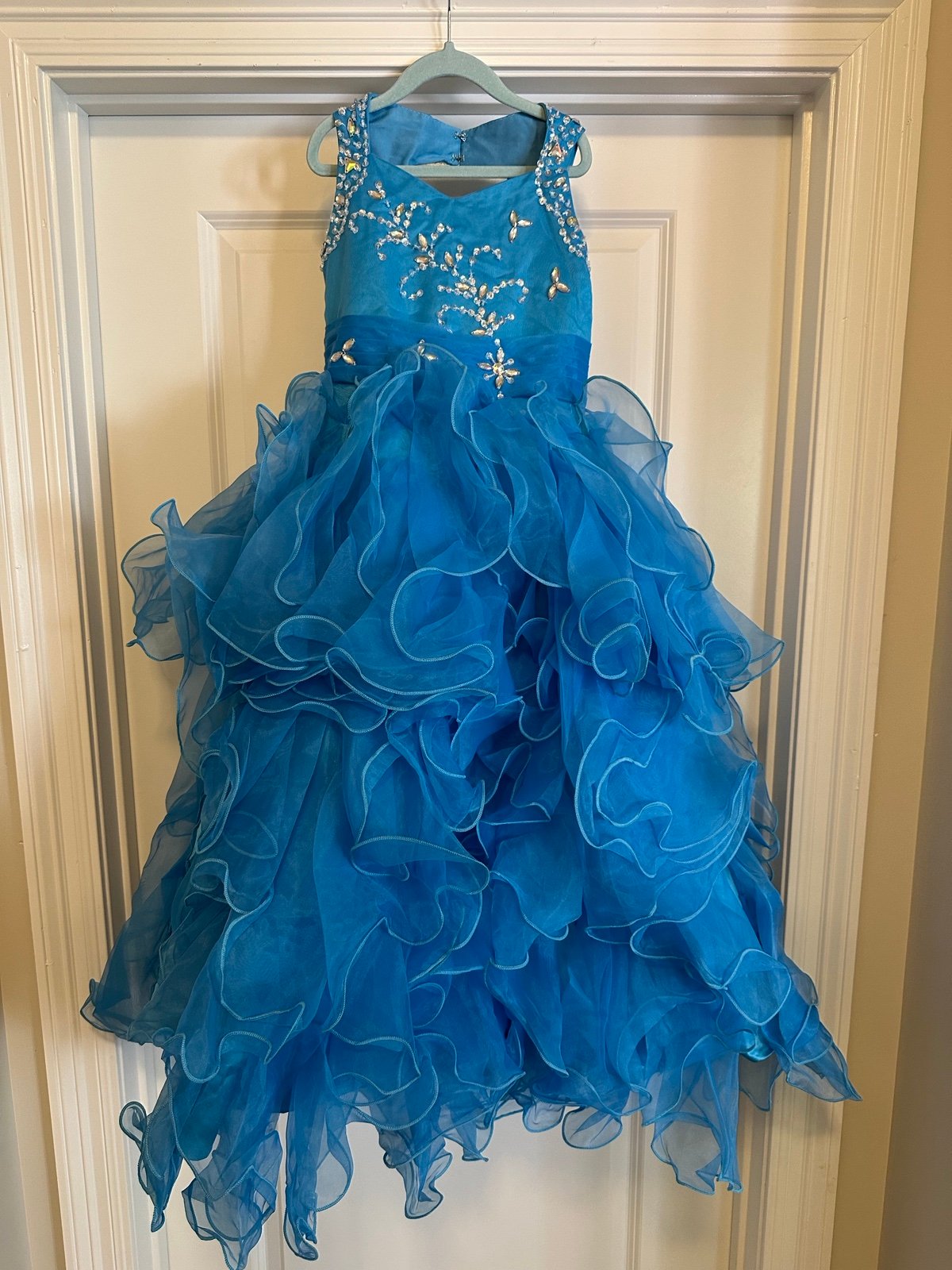 Girl ocean blue ball gown/pageant dress size 7