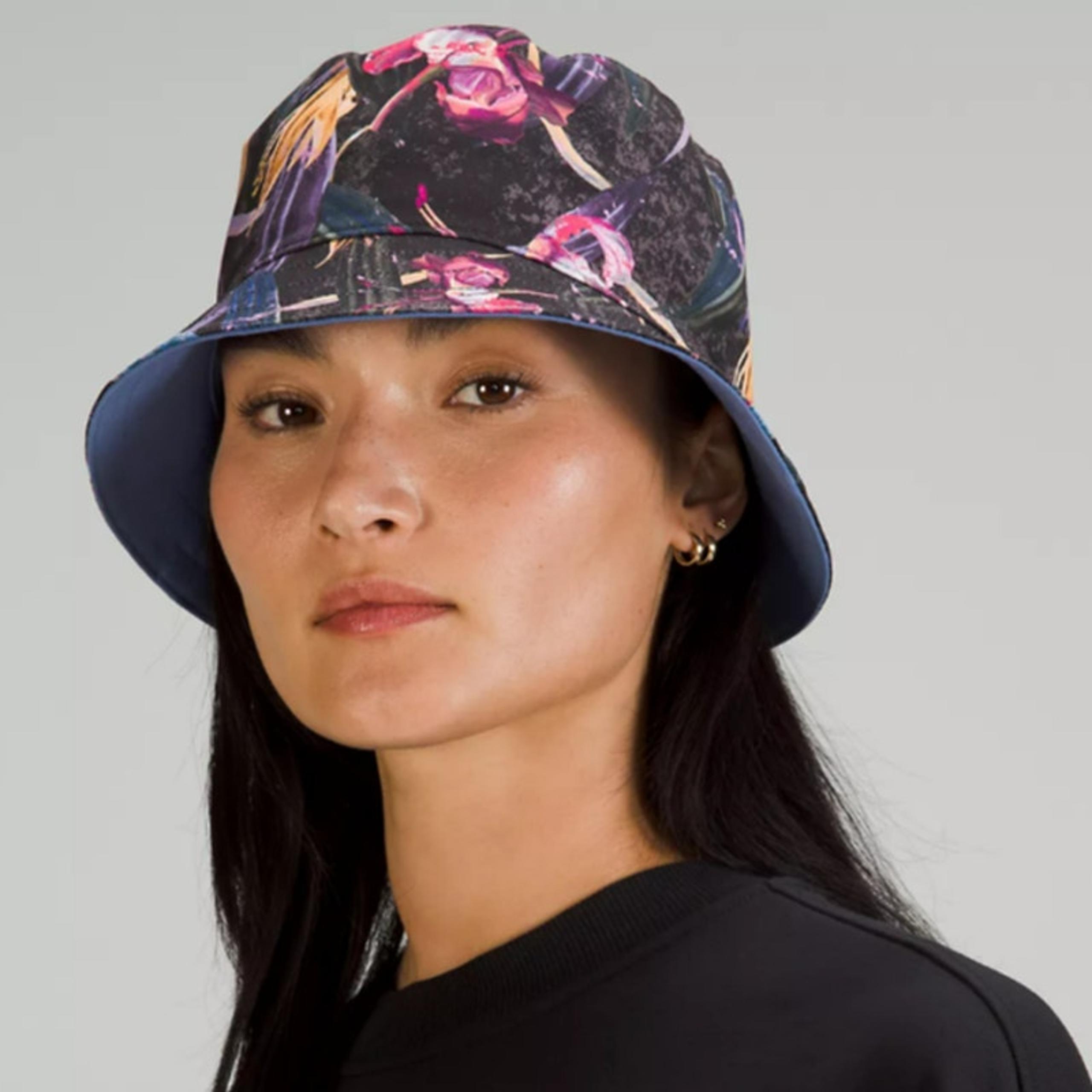 NWT Lululemon Women's Both Ways Bucket Hat Water Drop/Veiled Floral Black M/L