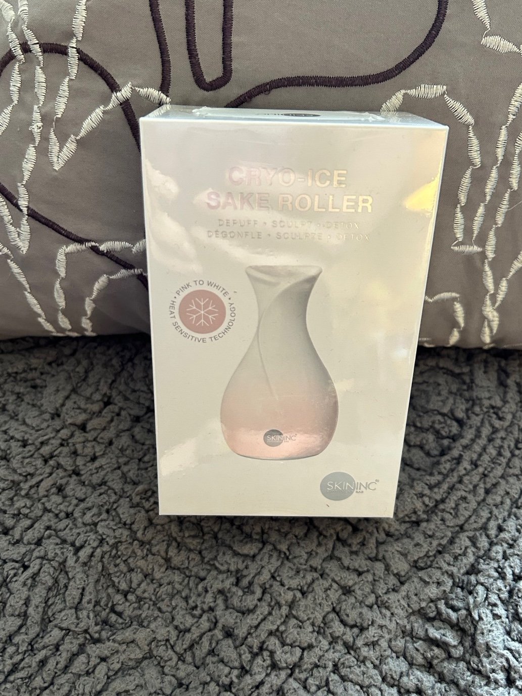 NWT Blush Cryo Ice Sake Roller