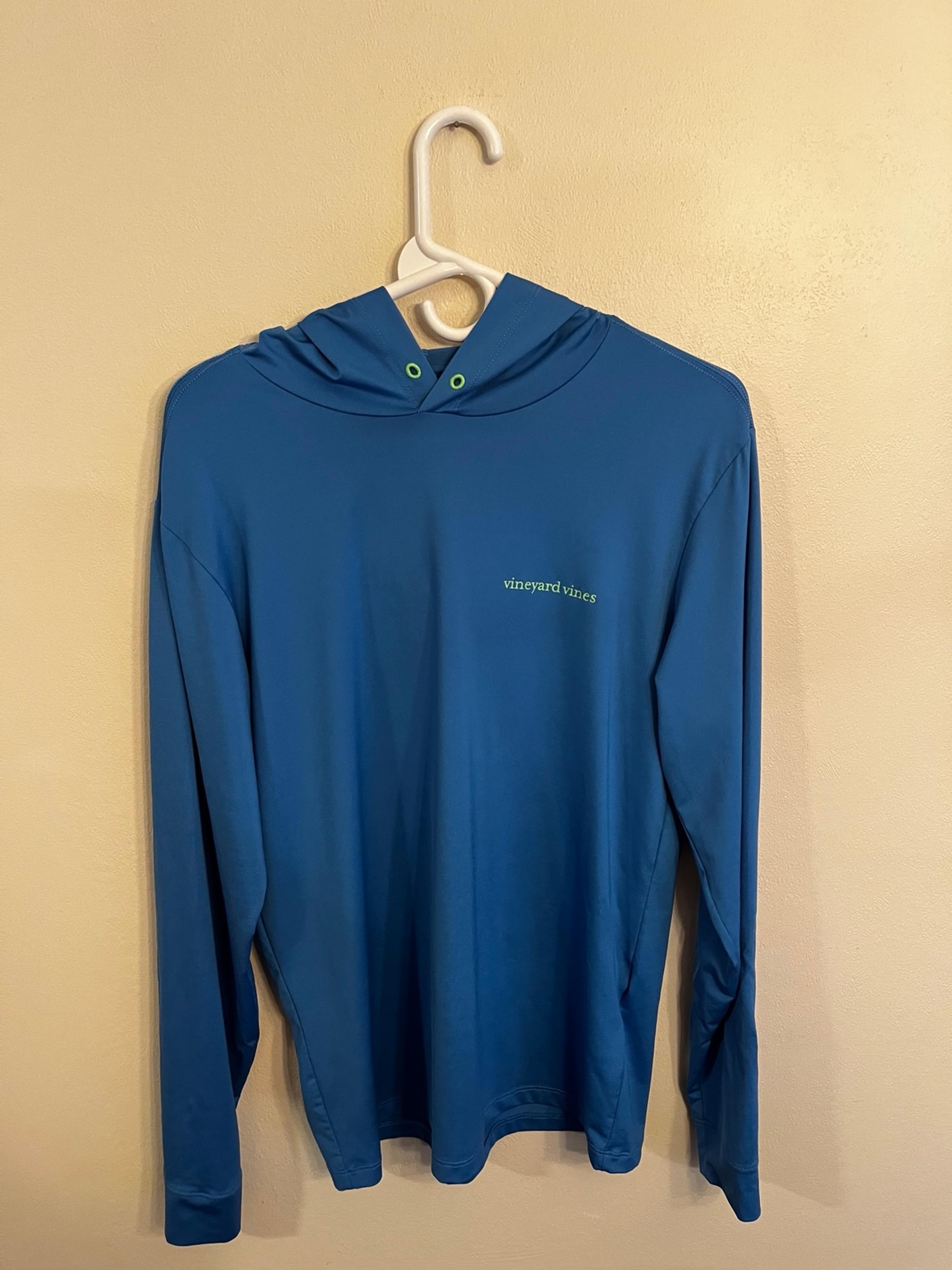 Women’s XS Lightweight Vineyard Vines Hoodie