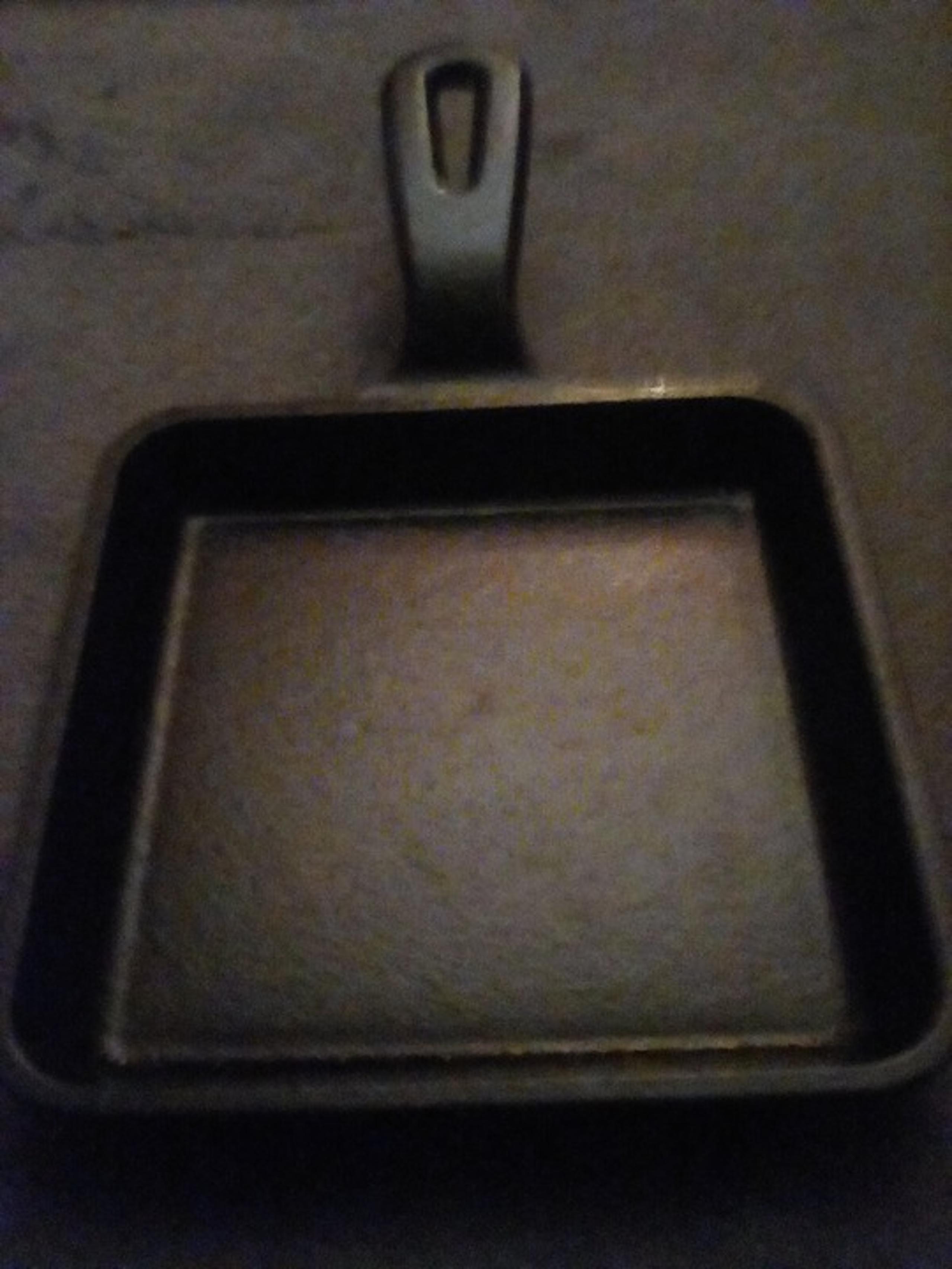 Lodge Square cast iron pan Mini Small Egg Camping 5.5 inch 5WS