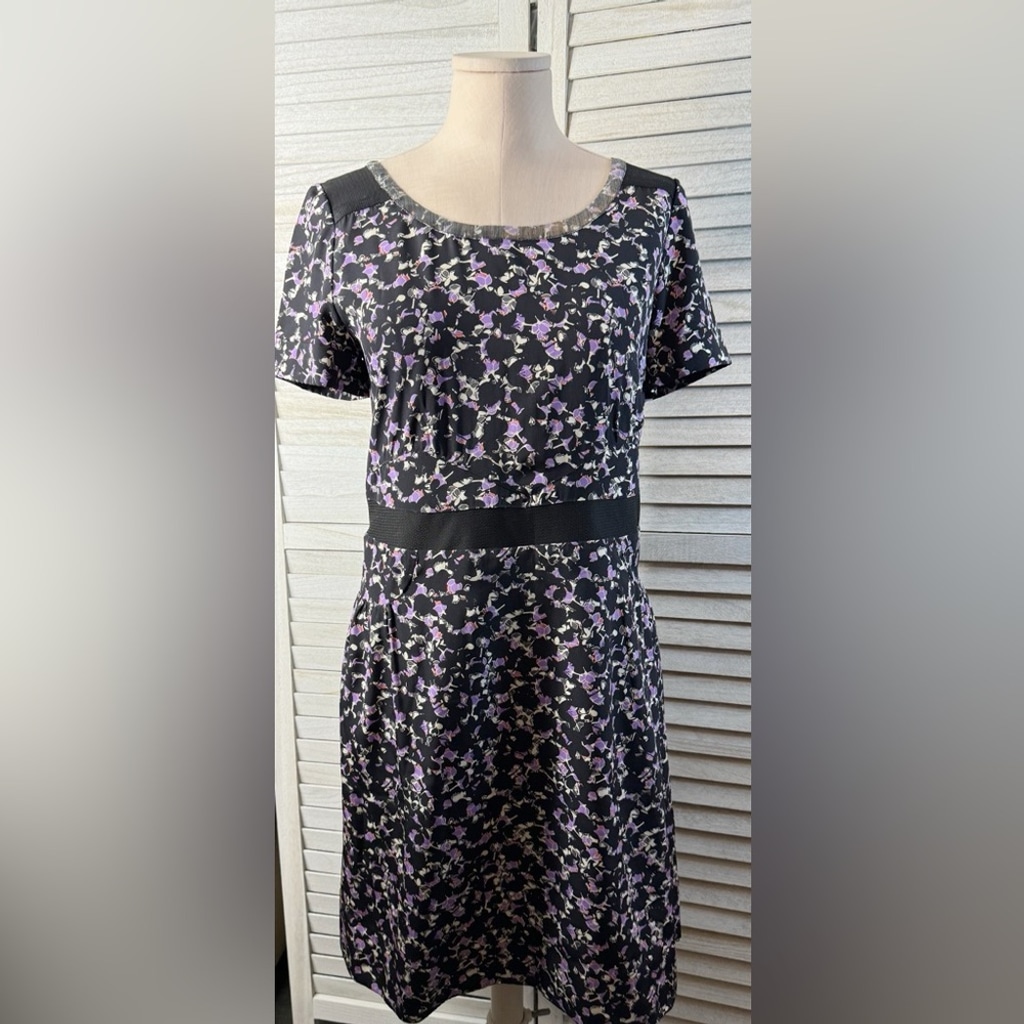 Marc by Marc Jacob’s Floral Black and Purple Women's Dress. 6. Excellent Cond