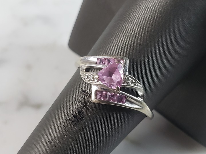 Womens Vintage Estate 10K Yellow Gold Pink Spinel Diamond Ring 1.8g E6294