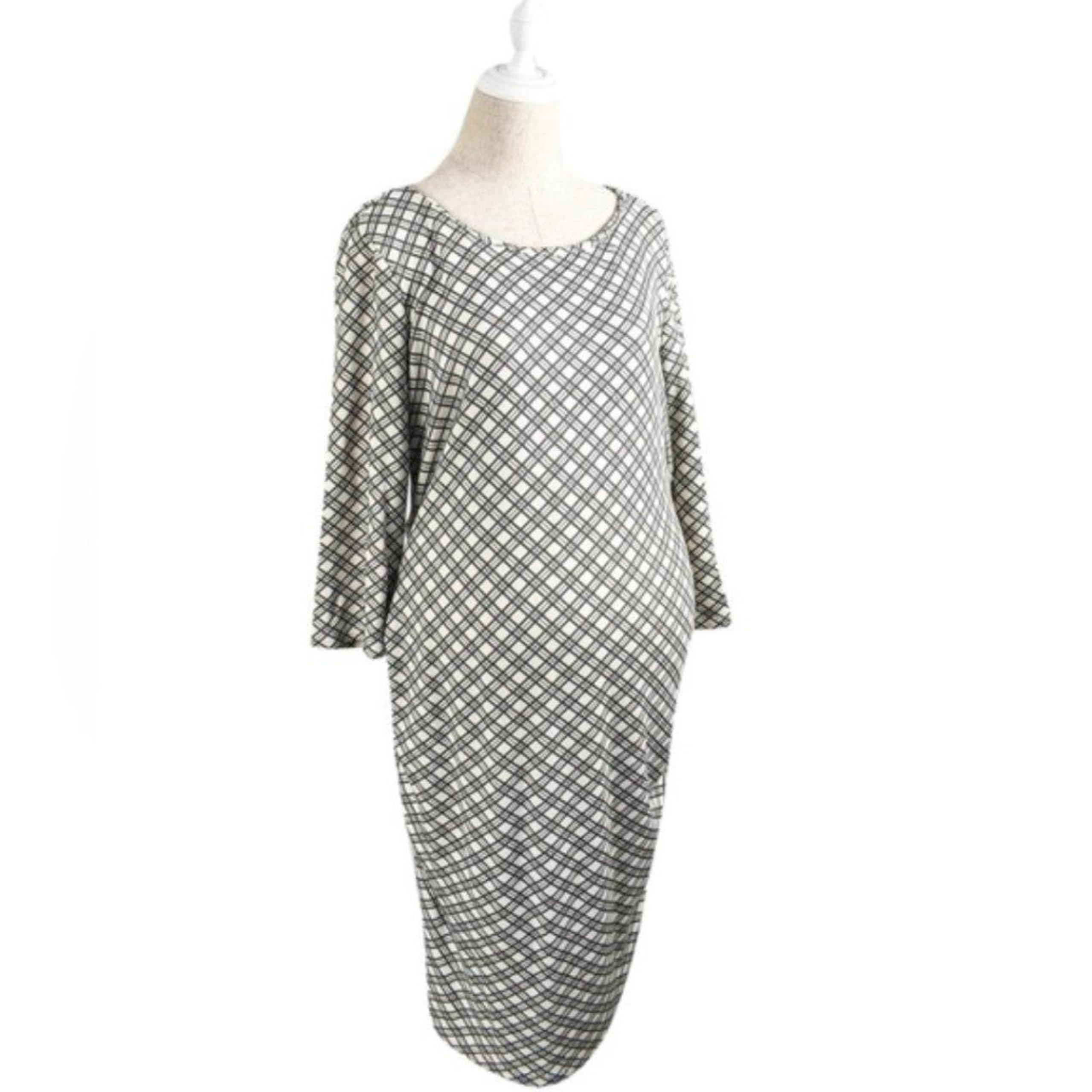 | Plaid Ruched Dress - A Pea In The Pod