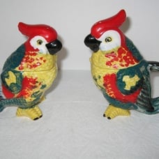 Vintage Relco Ceramic PARROT Exotic Bird SALT & PEPPER CREAMER SUGAR BOWL SET