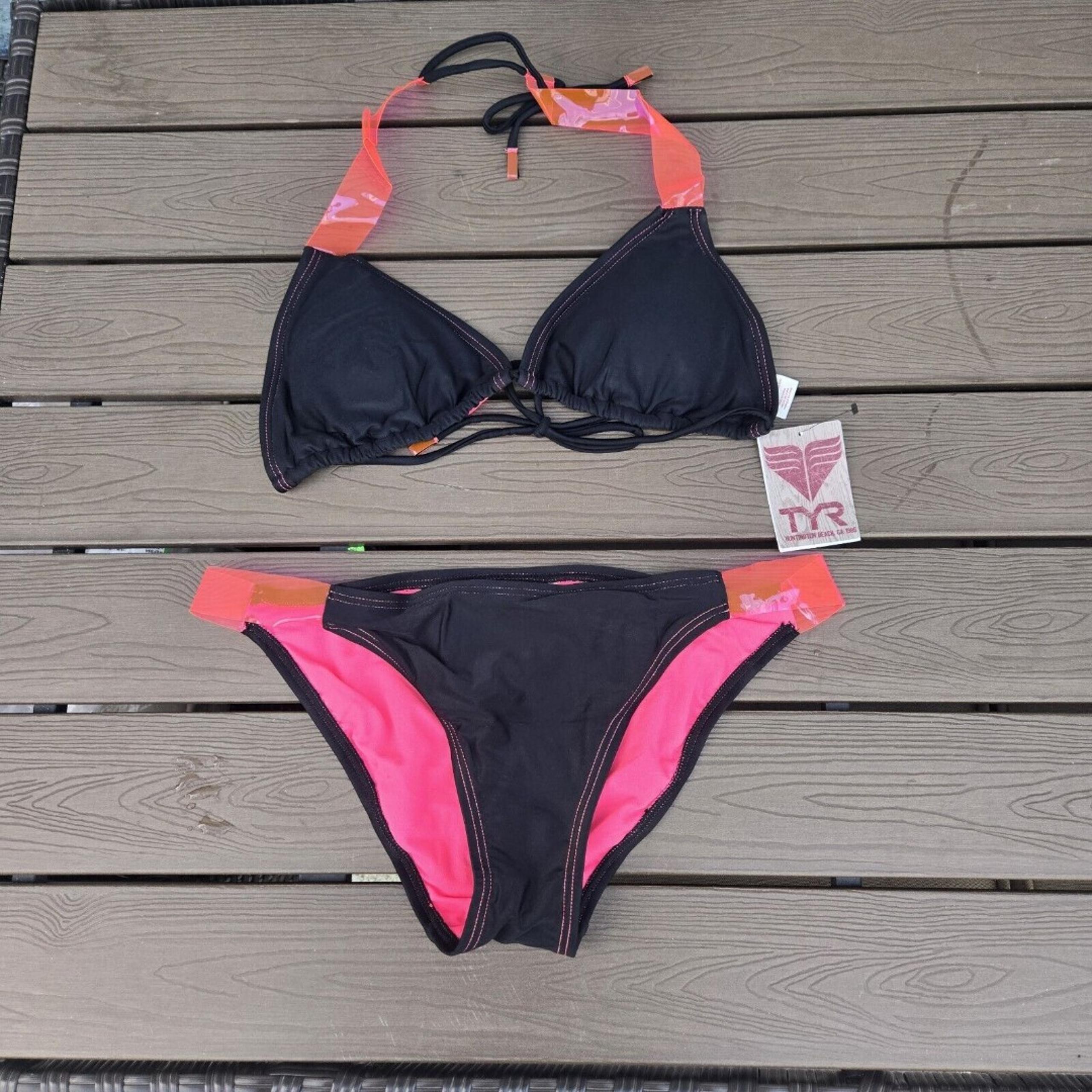 NWT TYR Womens Poperazzi Halter Pink/black Bikini Set Sz L NWT