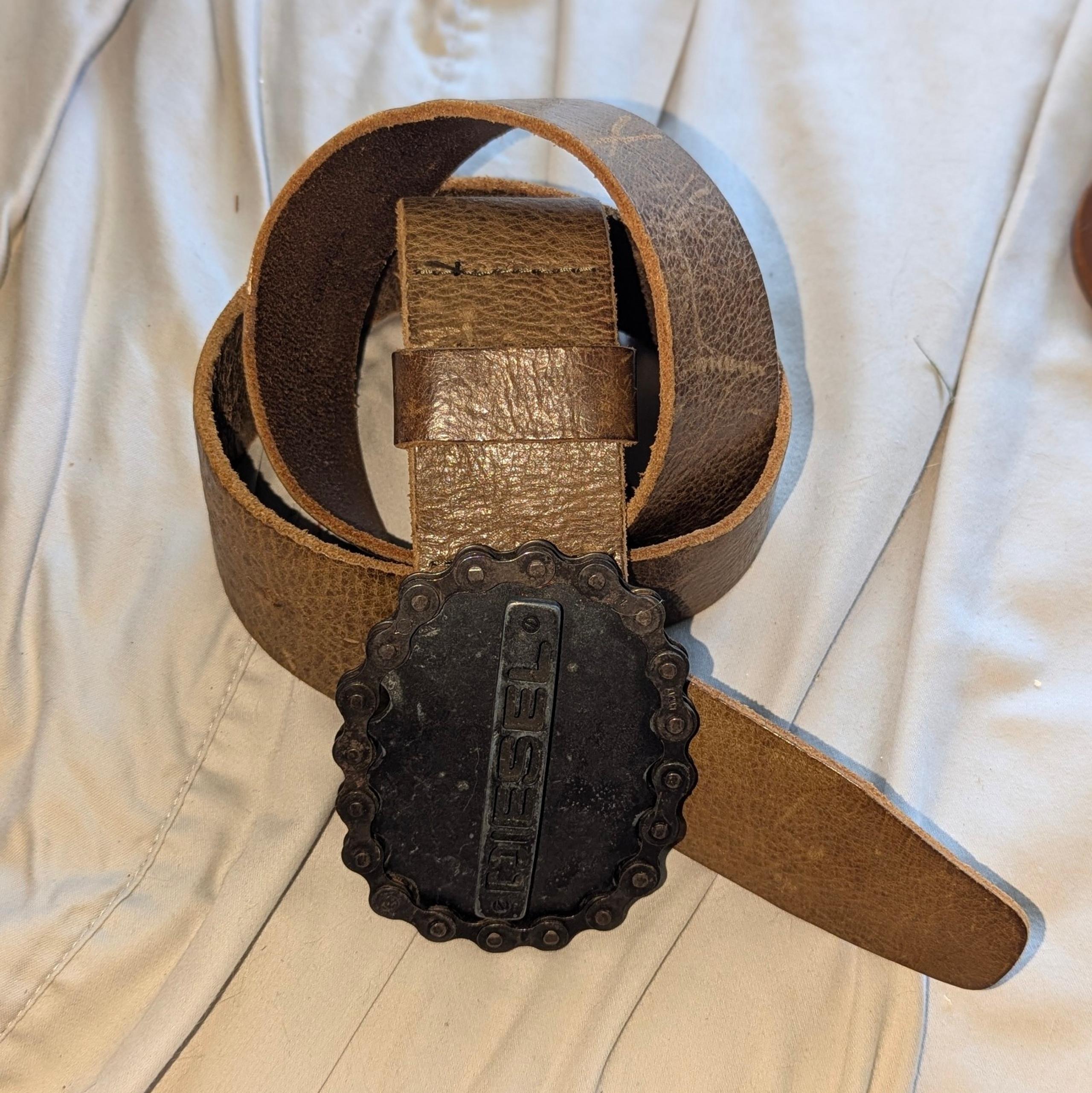 Vintage Diesel Italy metal buckle leather Belt 90cm GUC