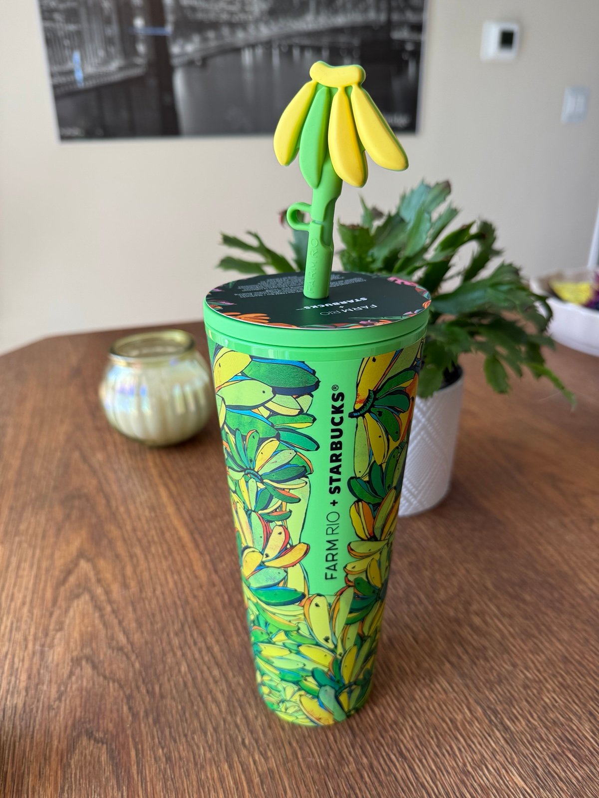 Starbucks x Farm Rio