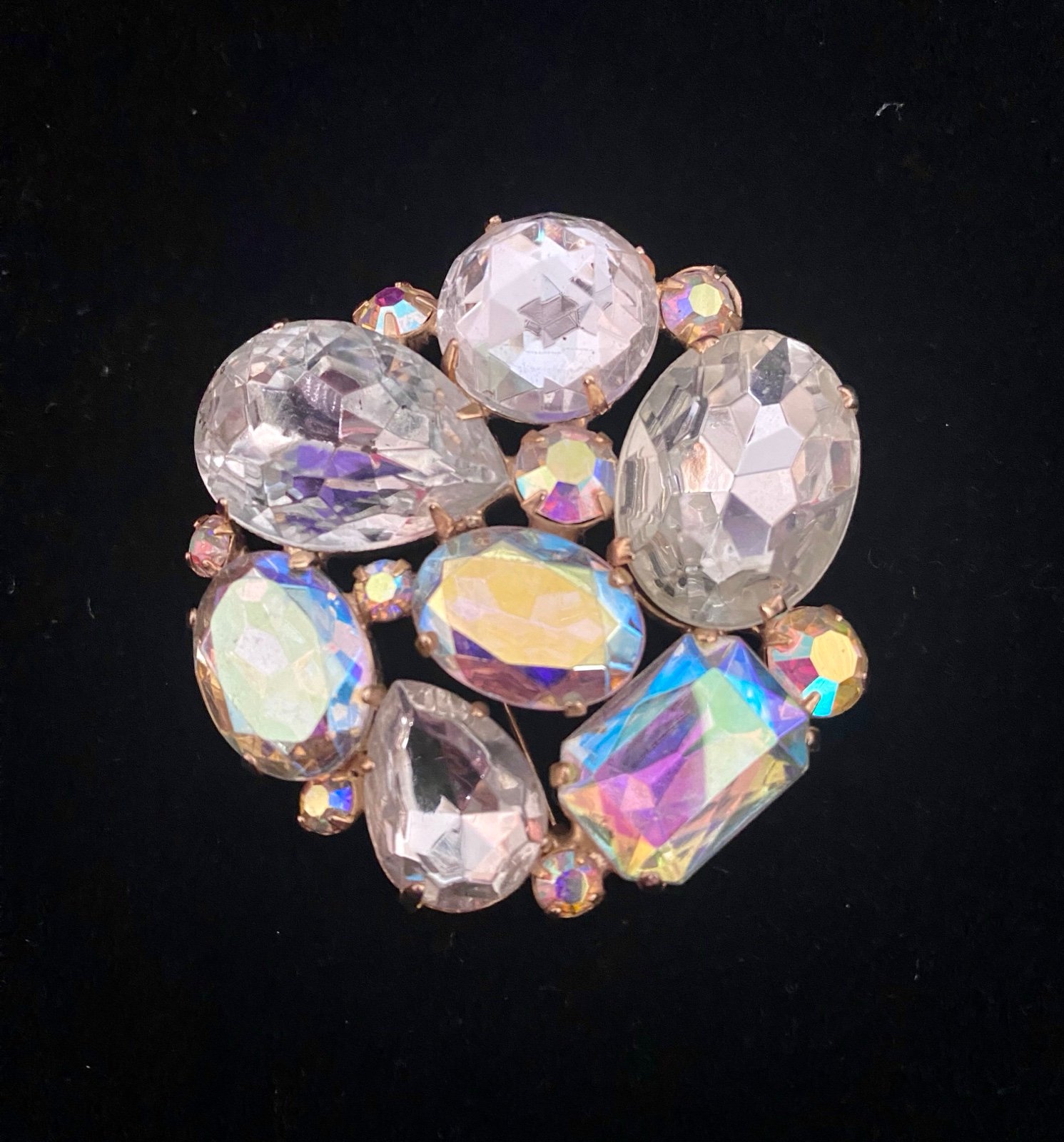 Beautiful Aurora Borealis Vintage 60’s Brooch