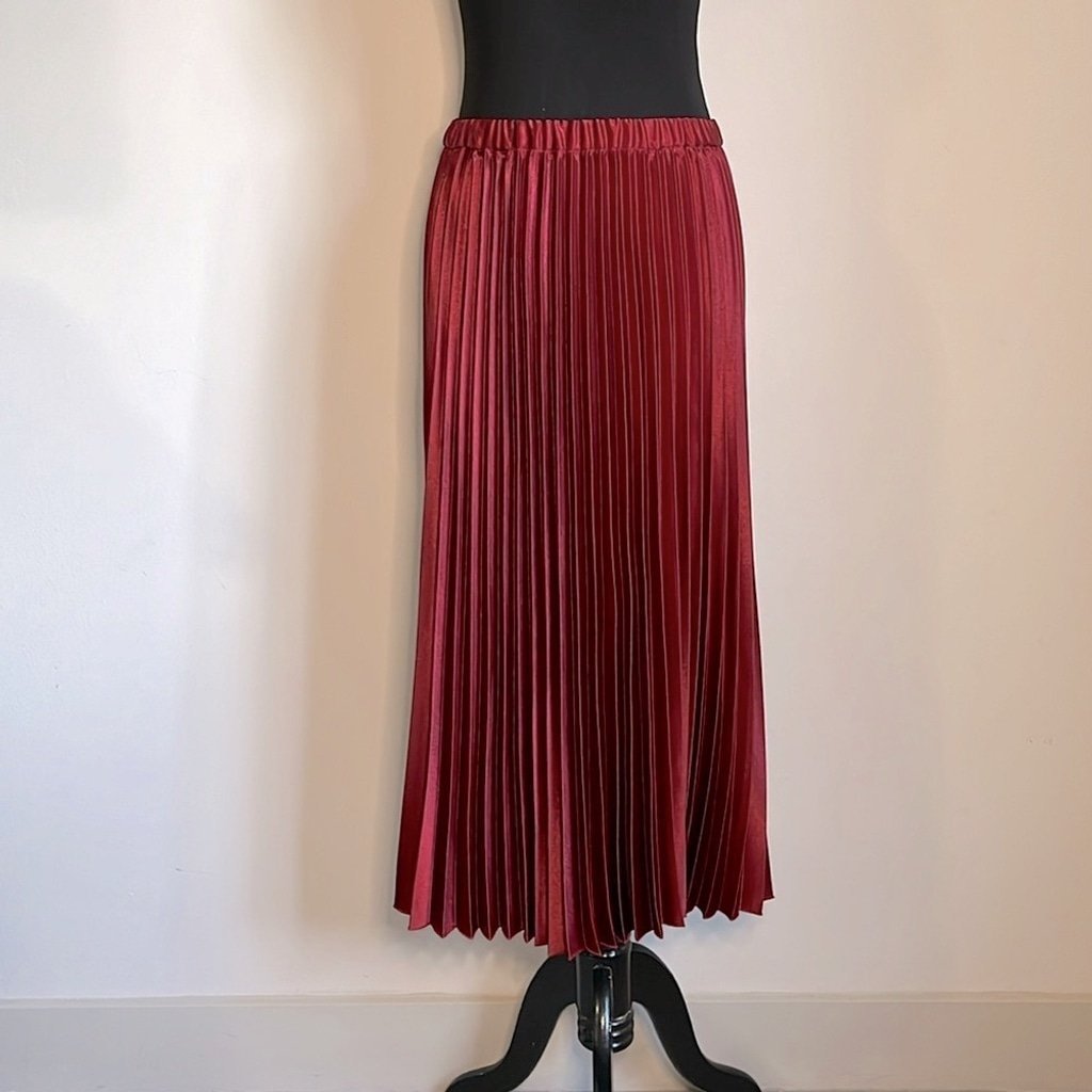 ANNE KLEIN PLEATED PULL-ON SKIRT ✨✨✨