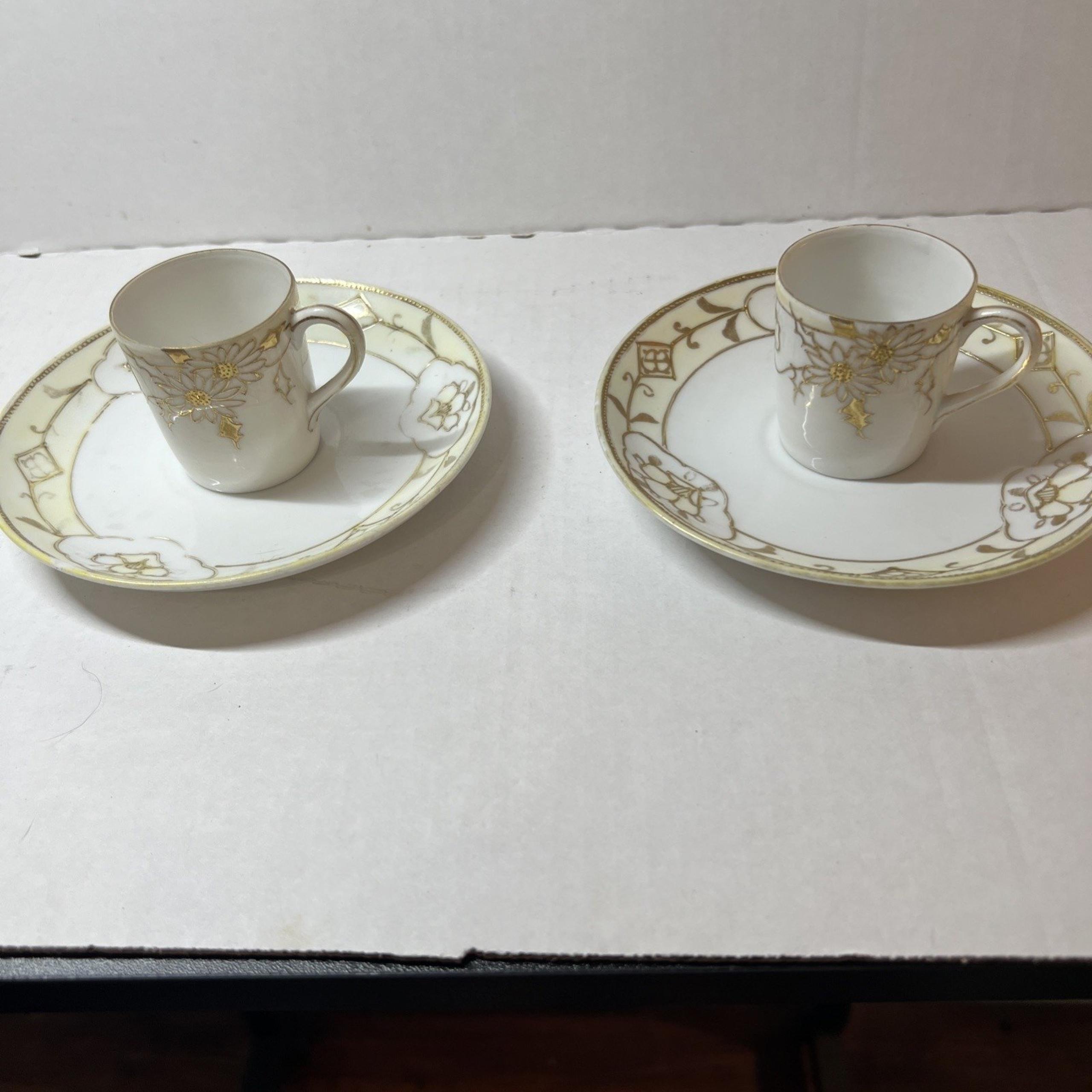 Stunning Vintage Nippon Pair Hand Painted Cups/Saucers, Gold Tone Florals