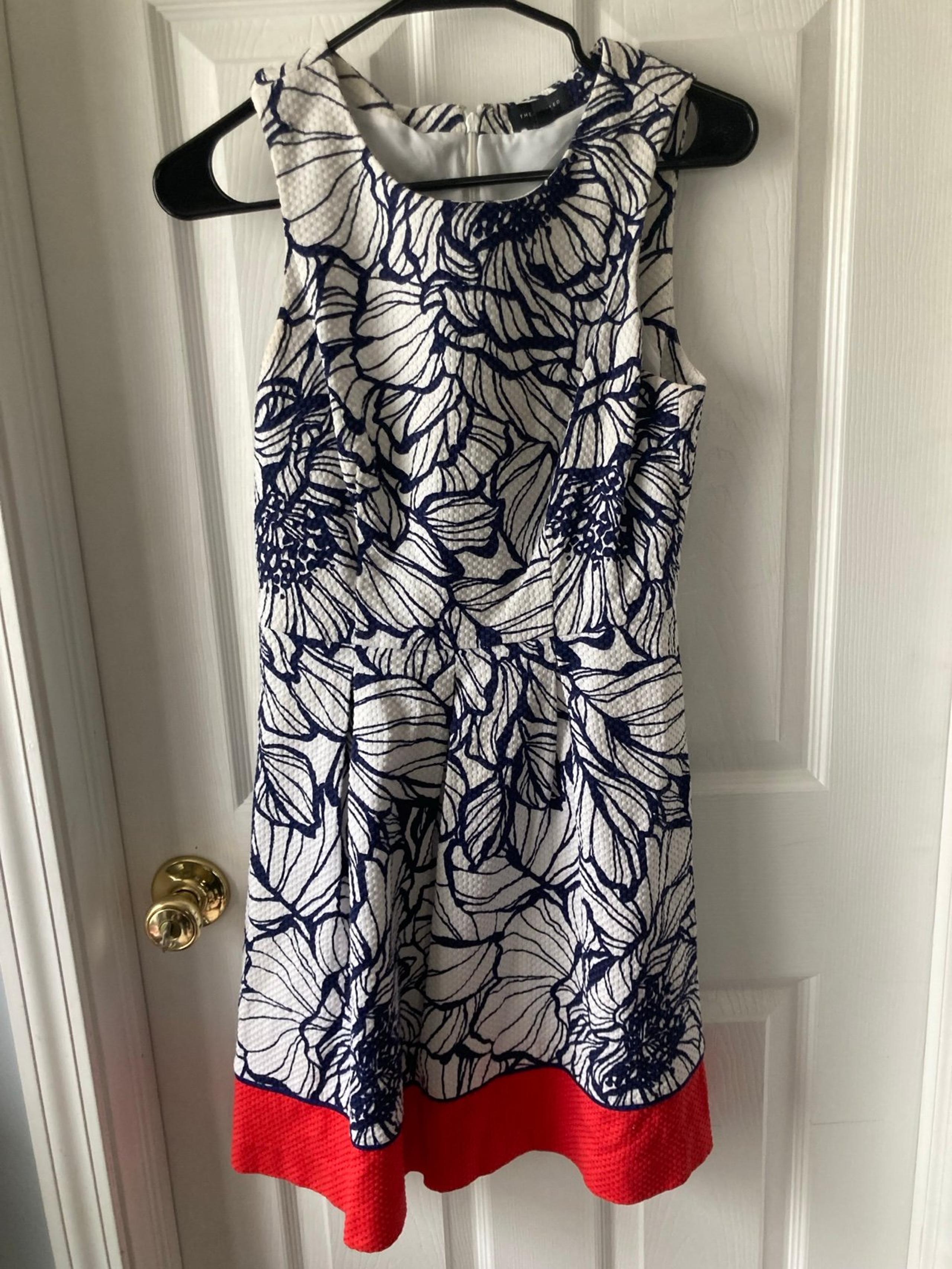 Women’s floral pattern Dress from The Limited size 2