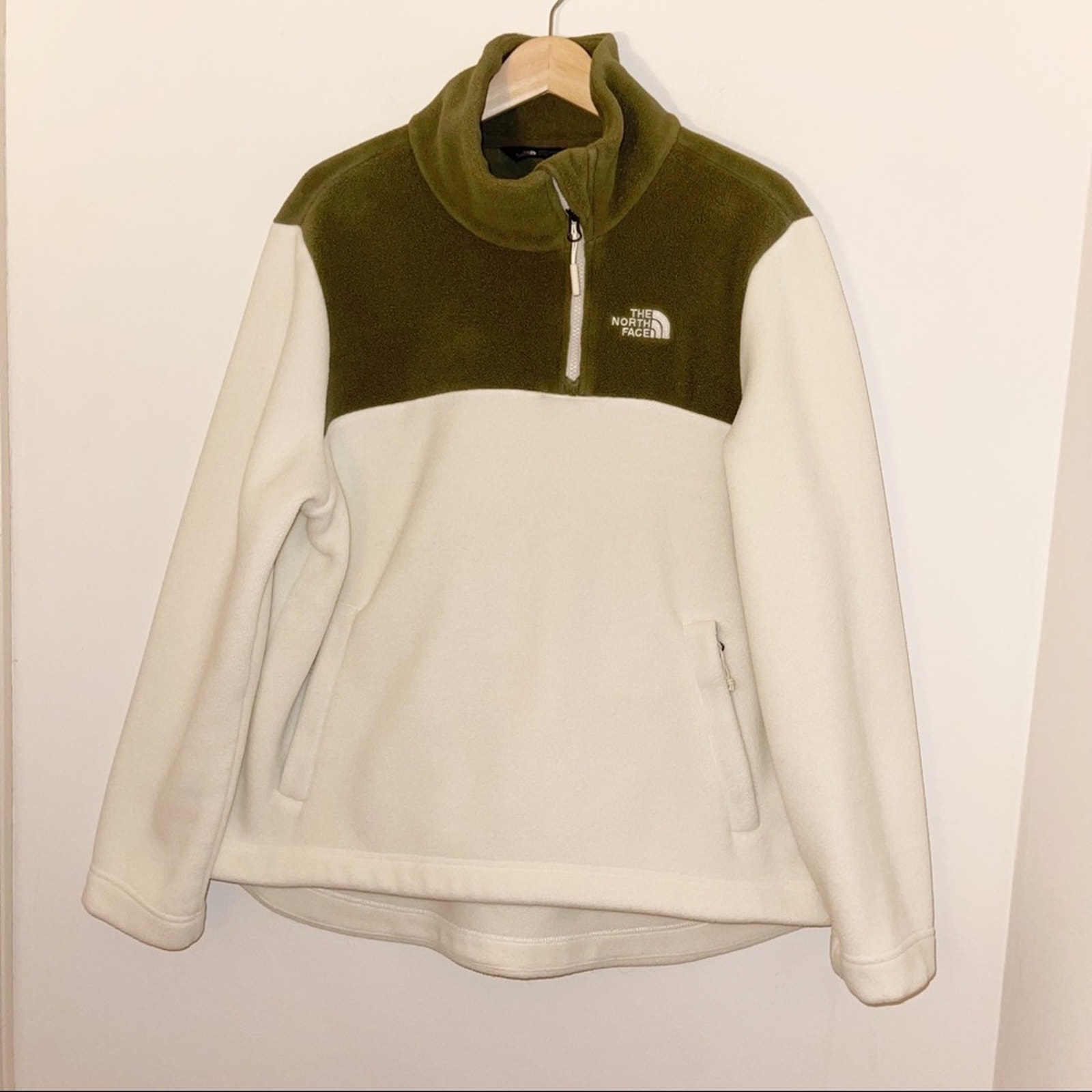 The North Face Tolmiepeak Pullover Fleec