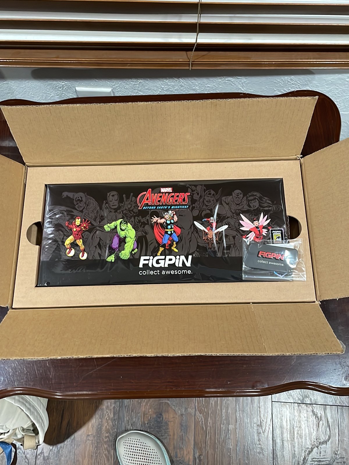 SDCC 2023 Exclusive Marvel Avengers Beyond Earth’s Mightiest 5 FiGPiN Box Set