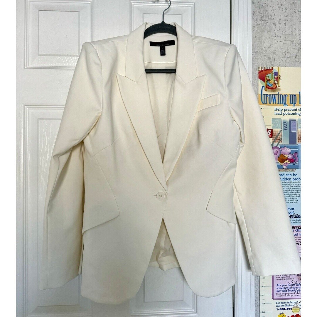NWOT White House Black Market Editor Blazer Stretch White Size 12