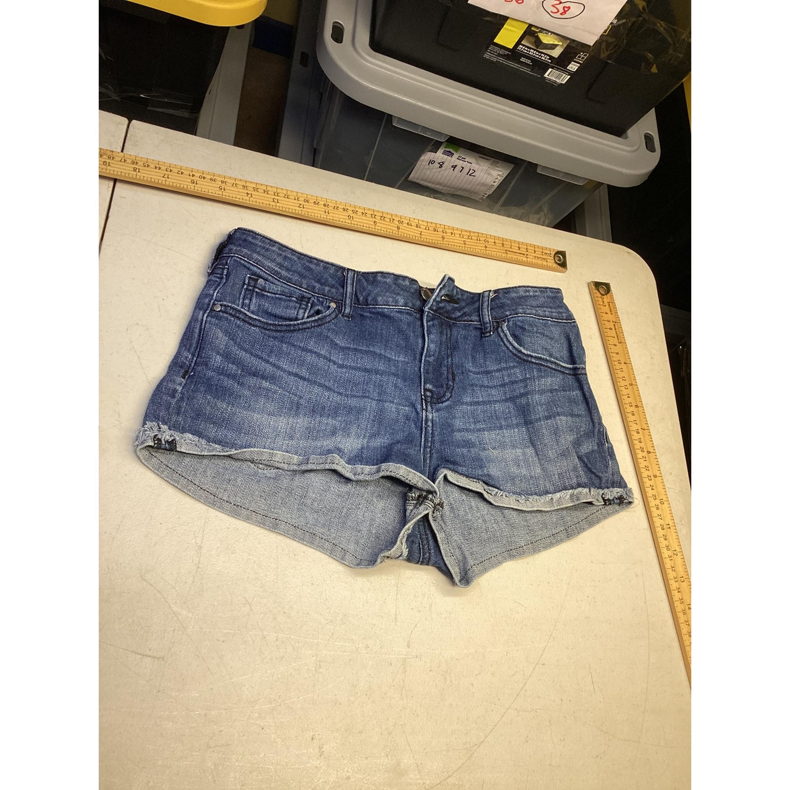 Bullhead Shorts Womens Polka Dot Low Rise Cut Off Stretch Denim Short Sz 28