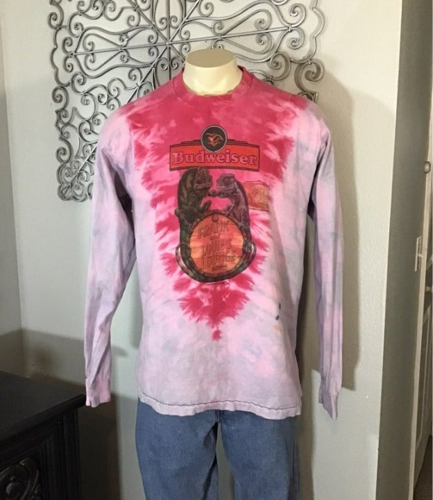 Vintage 1990s Budweiser Frank & Louie''s Lounge, No Frogs Allowed Tie Dye Shirt