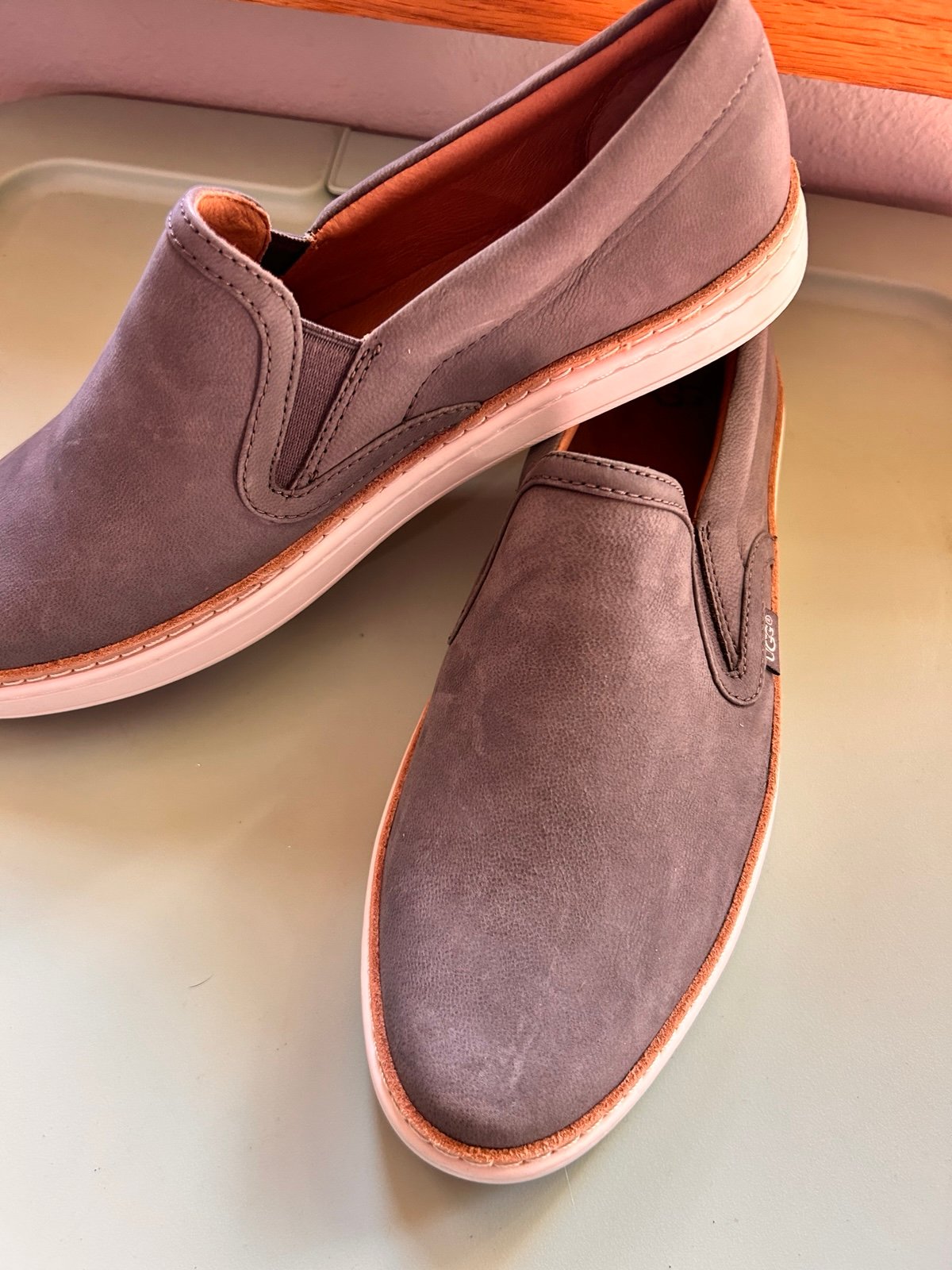 UGG slip-on sneaker loafers Size 8