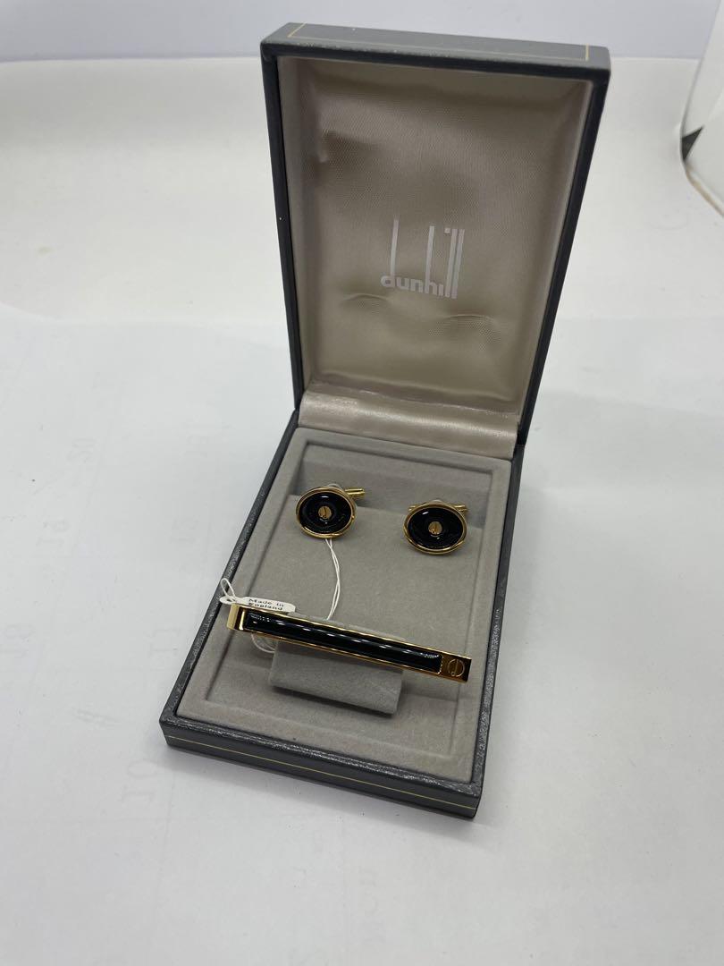 Dunhill tie pin and cufflinks set in excellent condition.