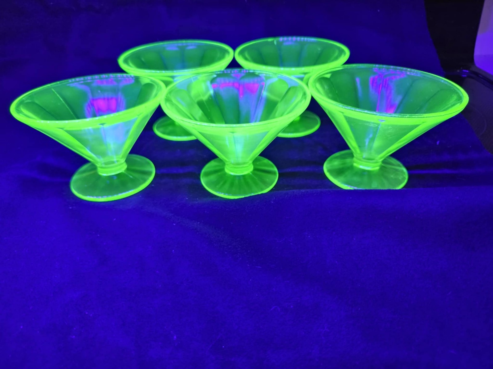 Uranium glass