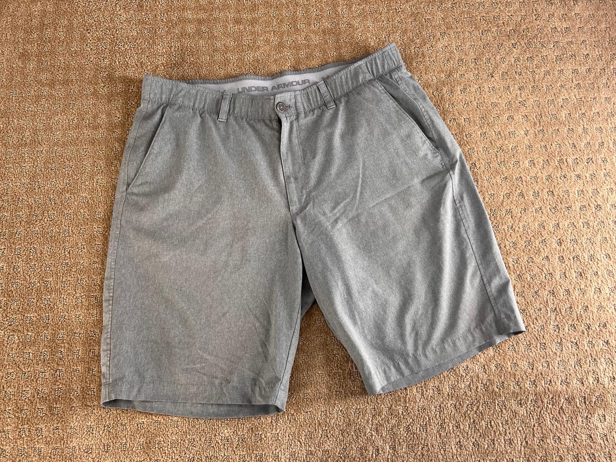 UNDER ARMOUR men’s golf Shorts Gray Heatgear Tag size 38 athletic casual summer
