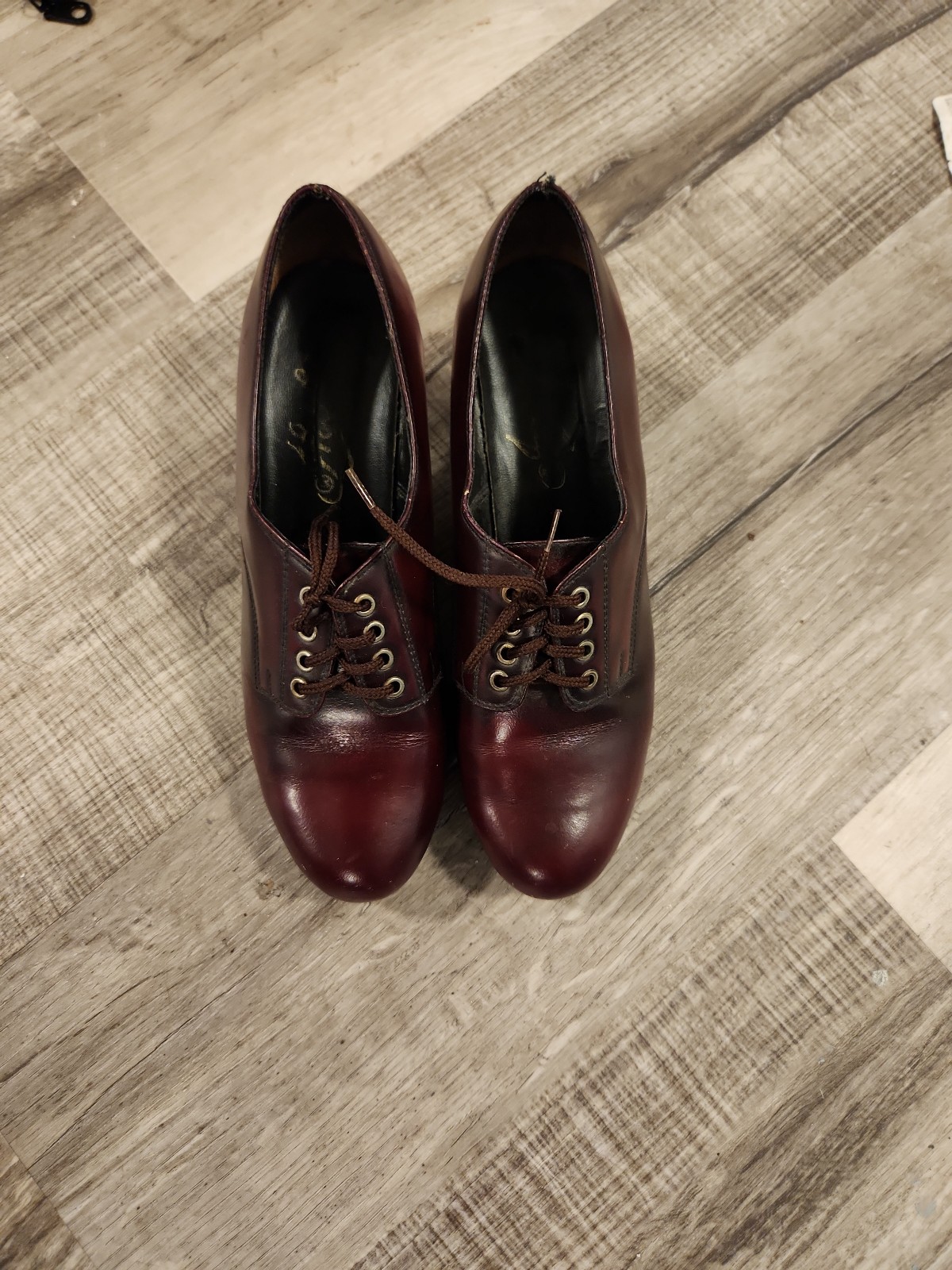 Vintage shoes from Ecuador. Size 8
