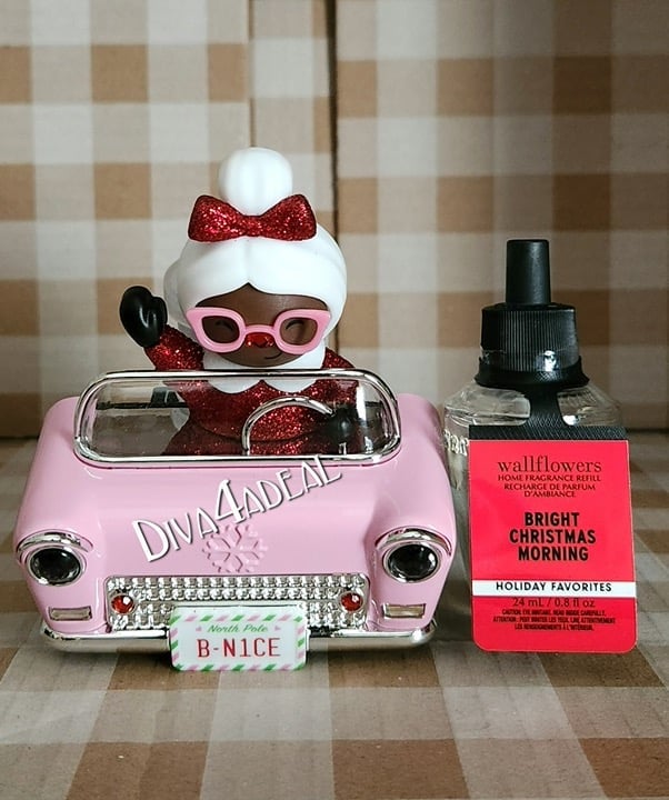 Bath & Body Works MRS CLAUS IN CAR Projector Plug & Wallflower Refill Bundle