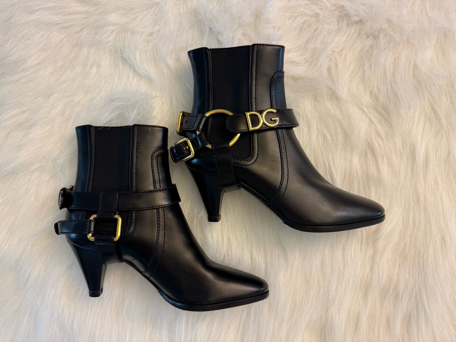 Dolce & Gabbana Black Leather DG Ankle Boots 38.5