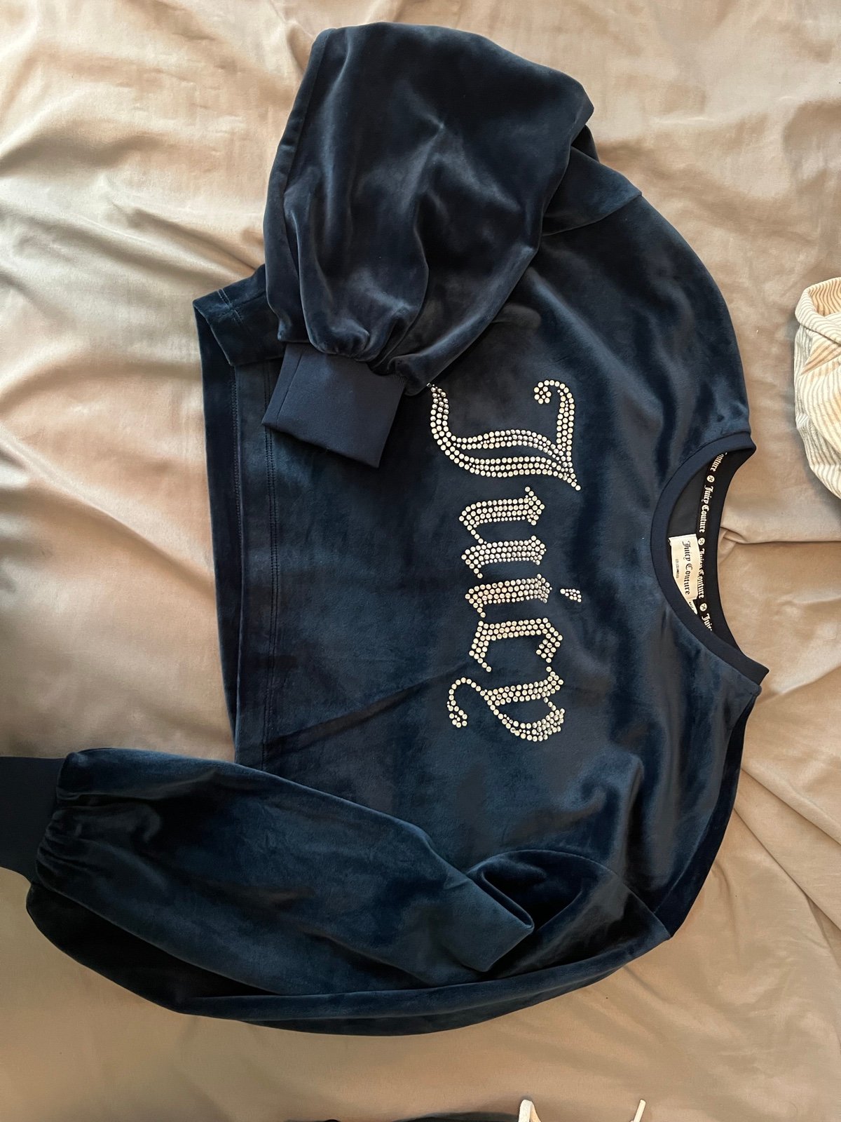 juicy coture velor crop top