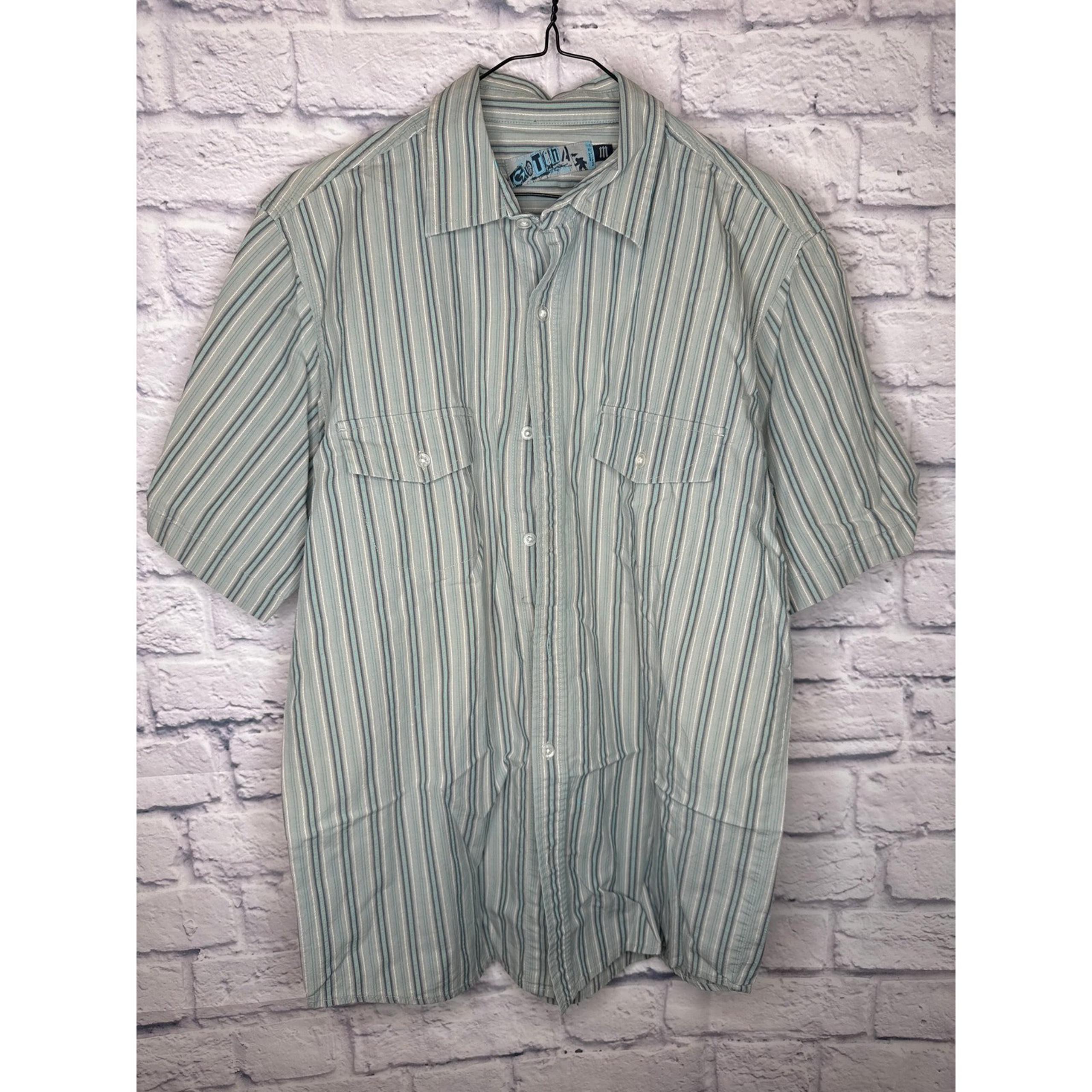 Men's Vintage short sleeved button down shirt by Gotcha - Size MEDIUM
