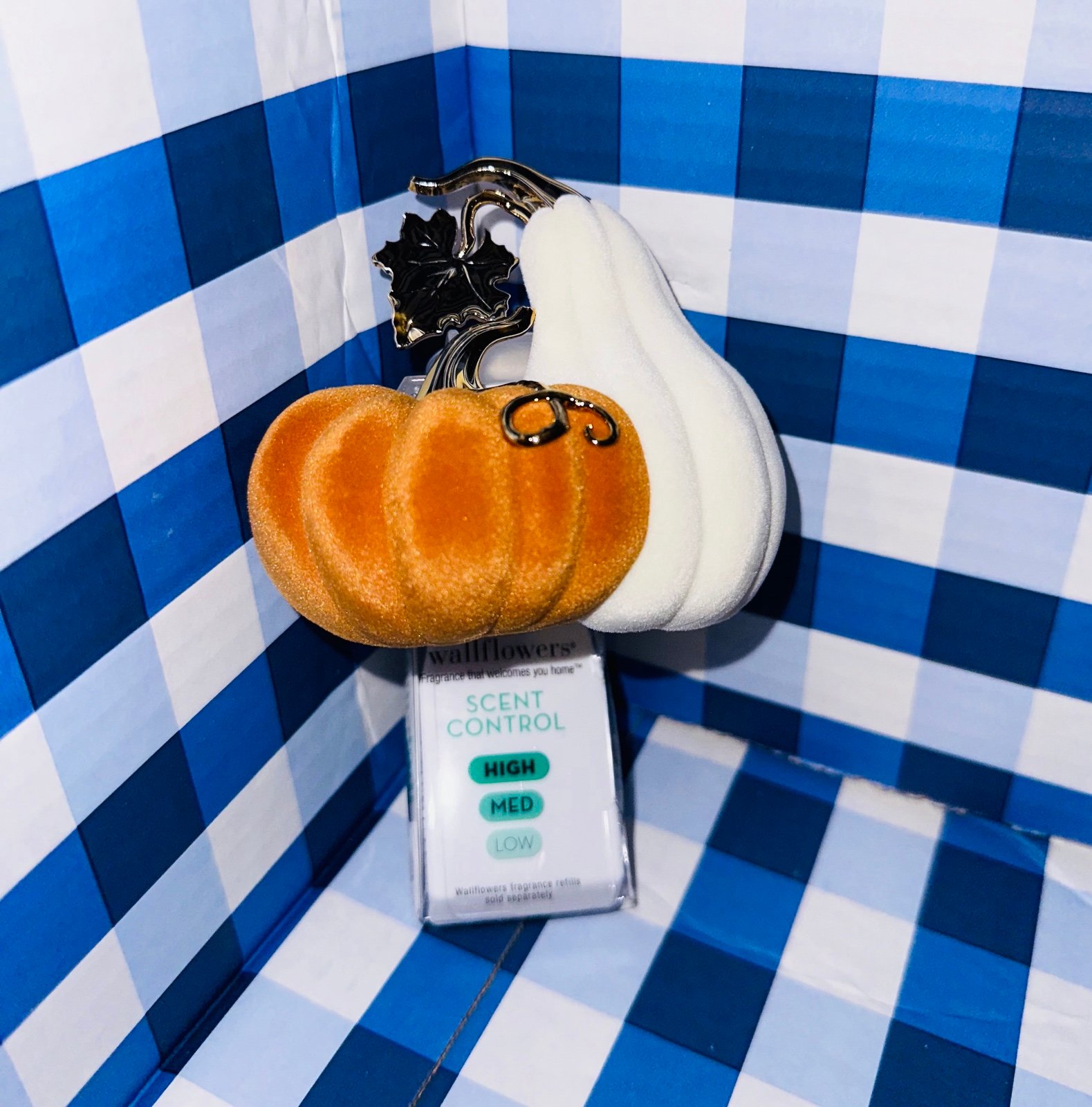Brand new bath & body works pumpkin gourd fall festive wallflower plug x4
