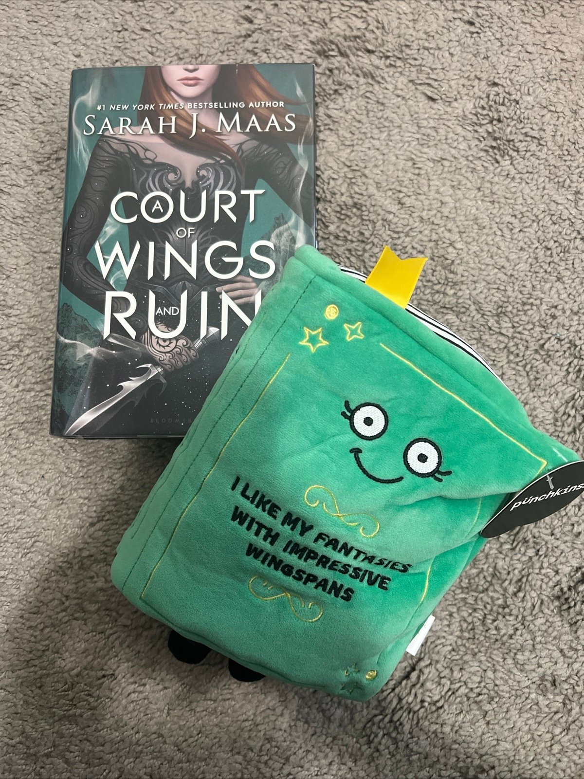 A Court of Wings and Ruin original hardback and Punchkins