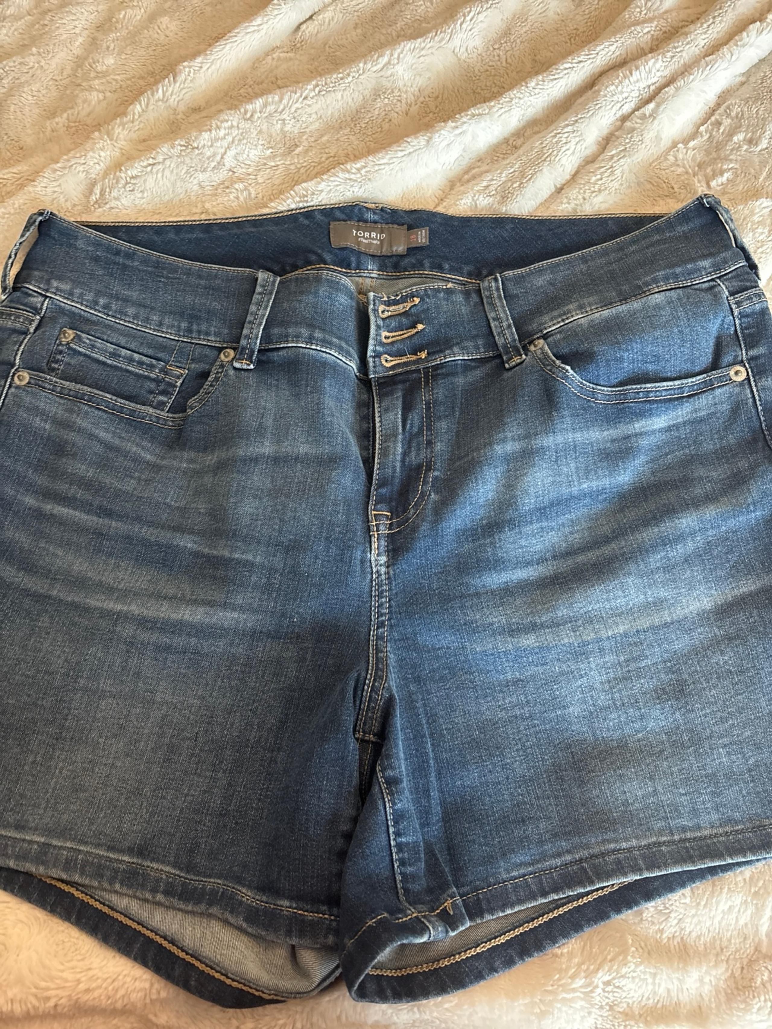 Torrid women’s jean short