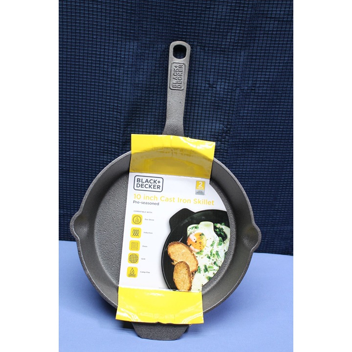 New Black & Decker Pre Seasoned 10 Cast Iron Skillet w/ 2 pour spouts