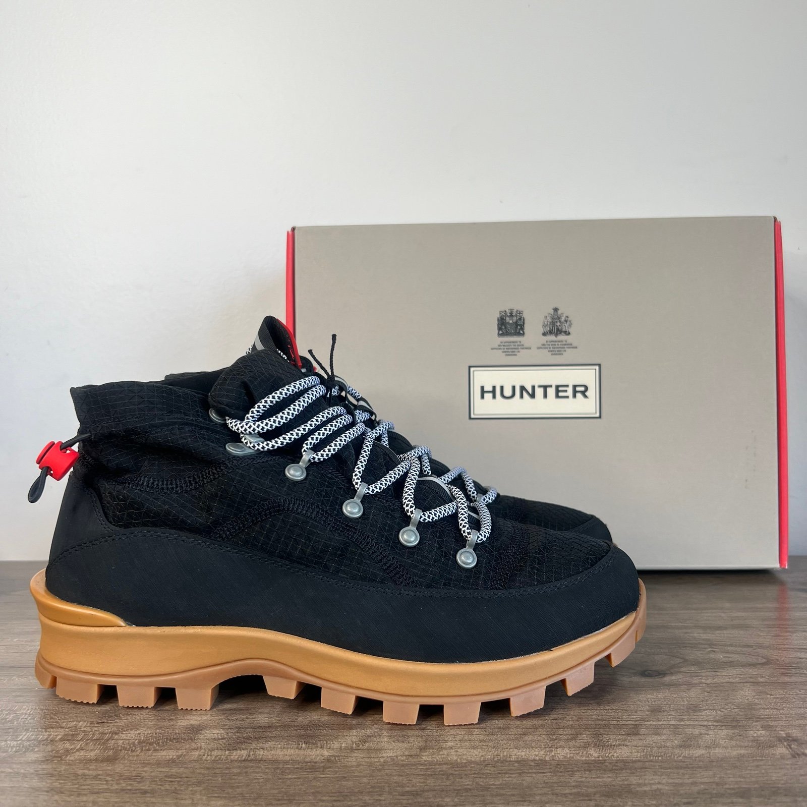 Hunter Women's Black Travel Explorer Boot Size 10 SKU#24465