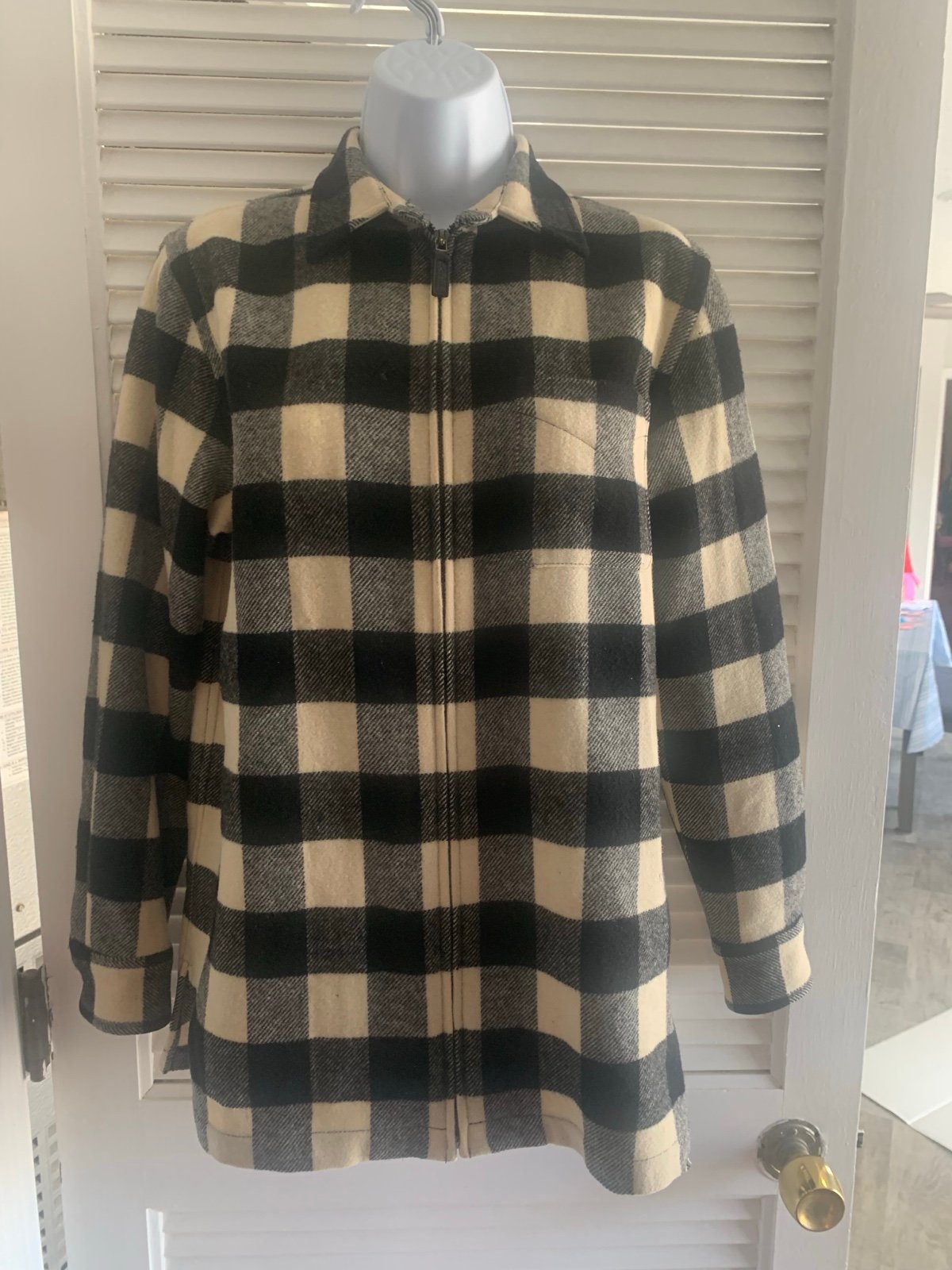 Ralph Lauren women’s black & white plaid wool flannel shirt size Small