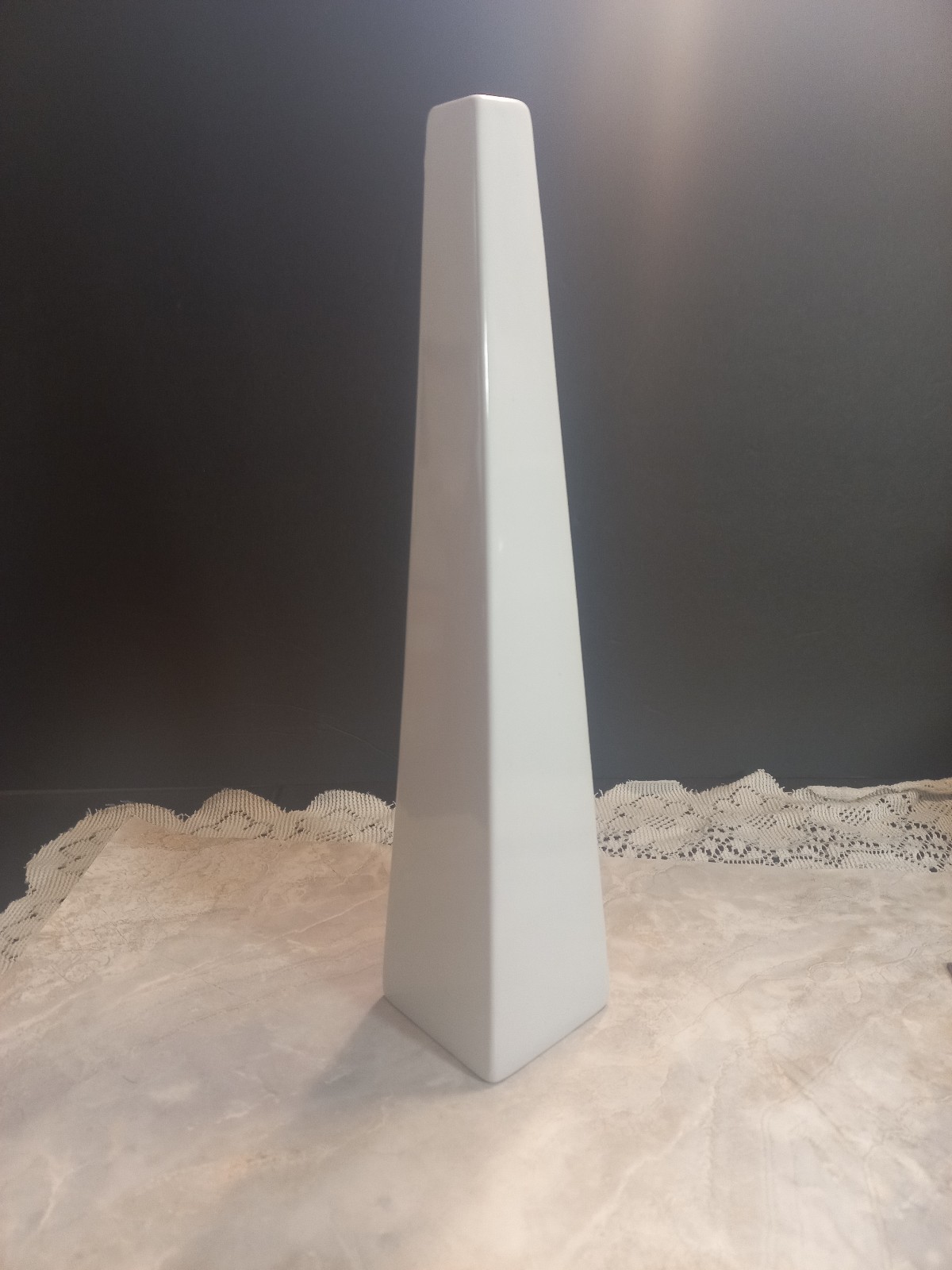Modernist Art Ceramic 12 Vase Mikasa Of Japan Helen Uglow Design Vintage White
