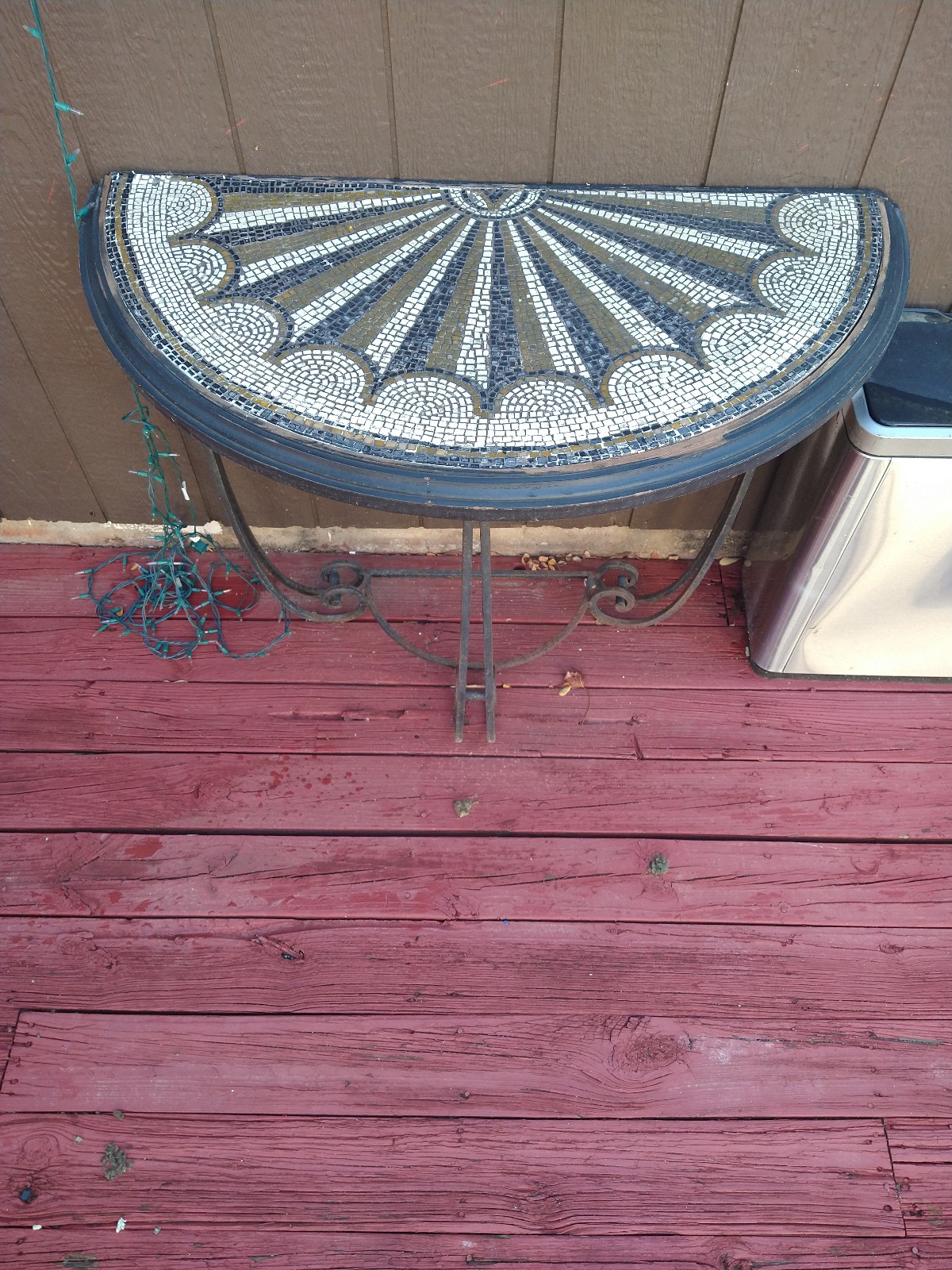 Entry/patio table